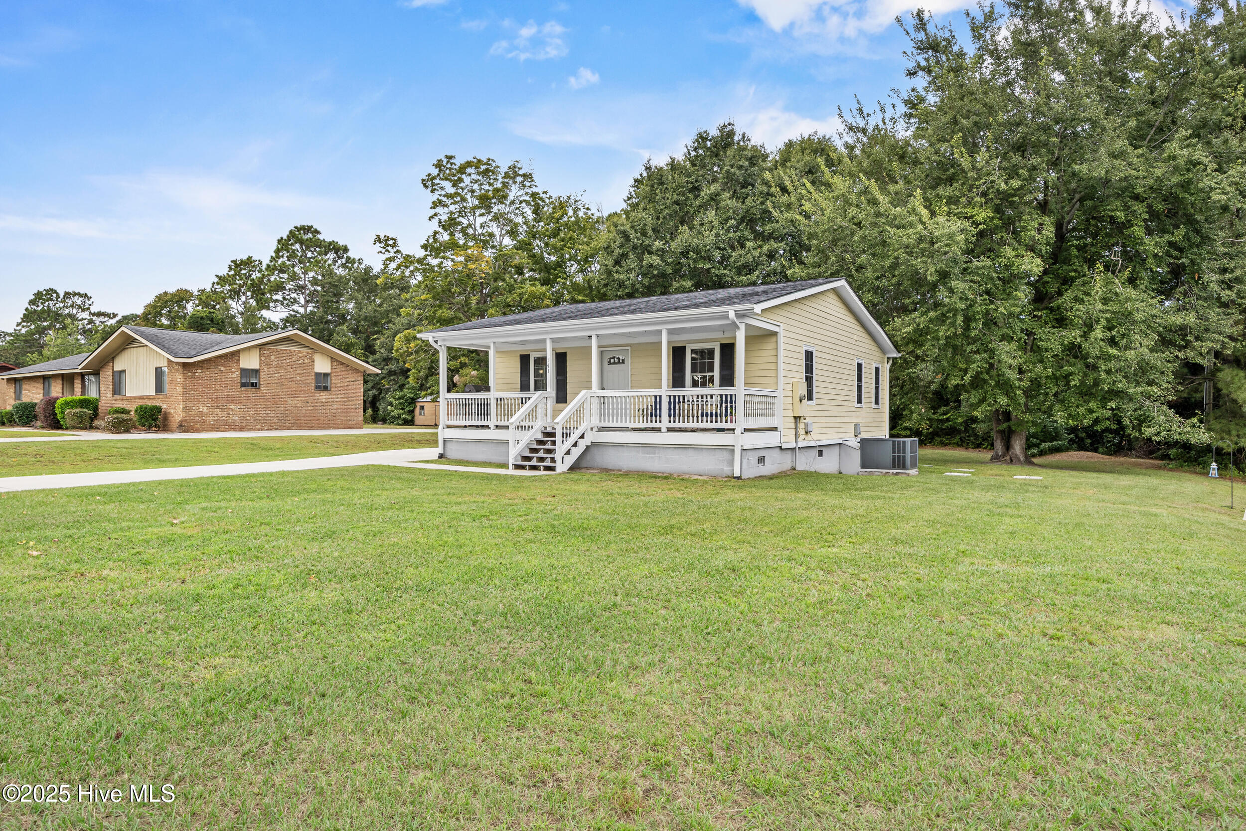 100530805 | Photo 25