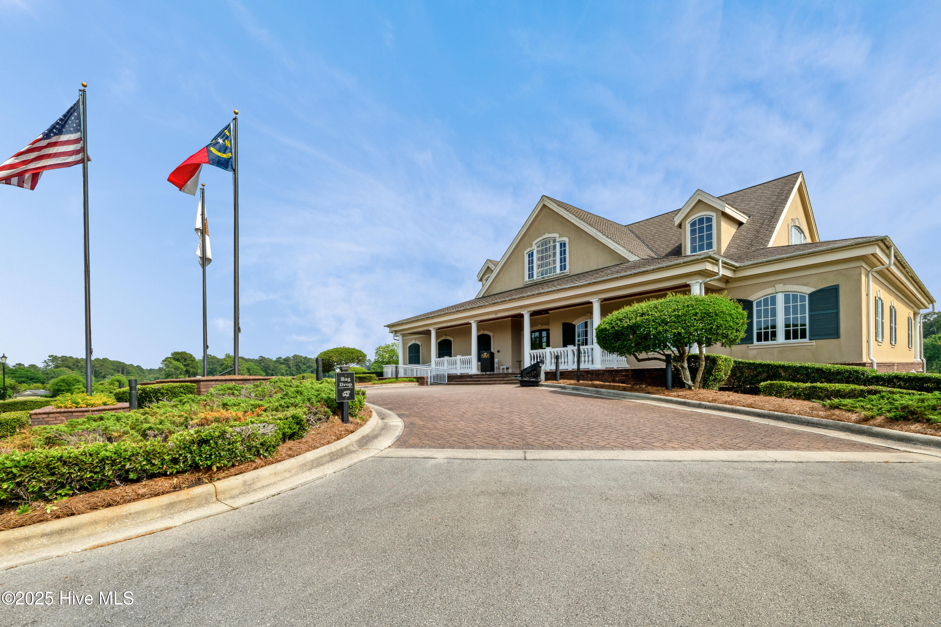 100547686 | Photo 19