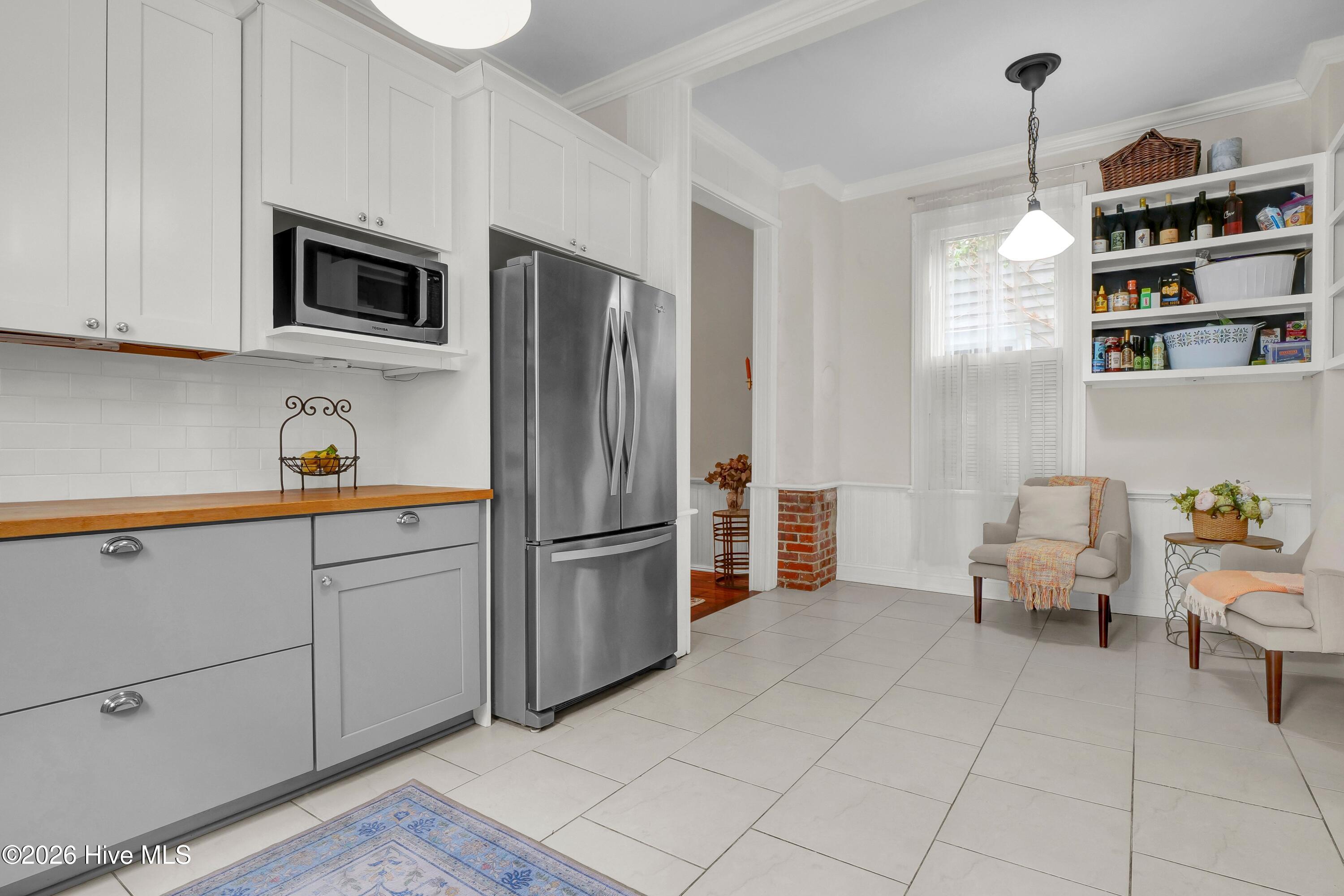 100562597 | Photo 11