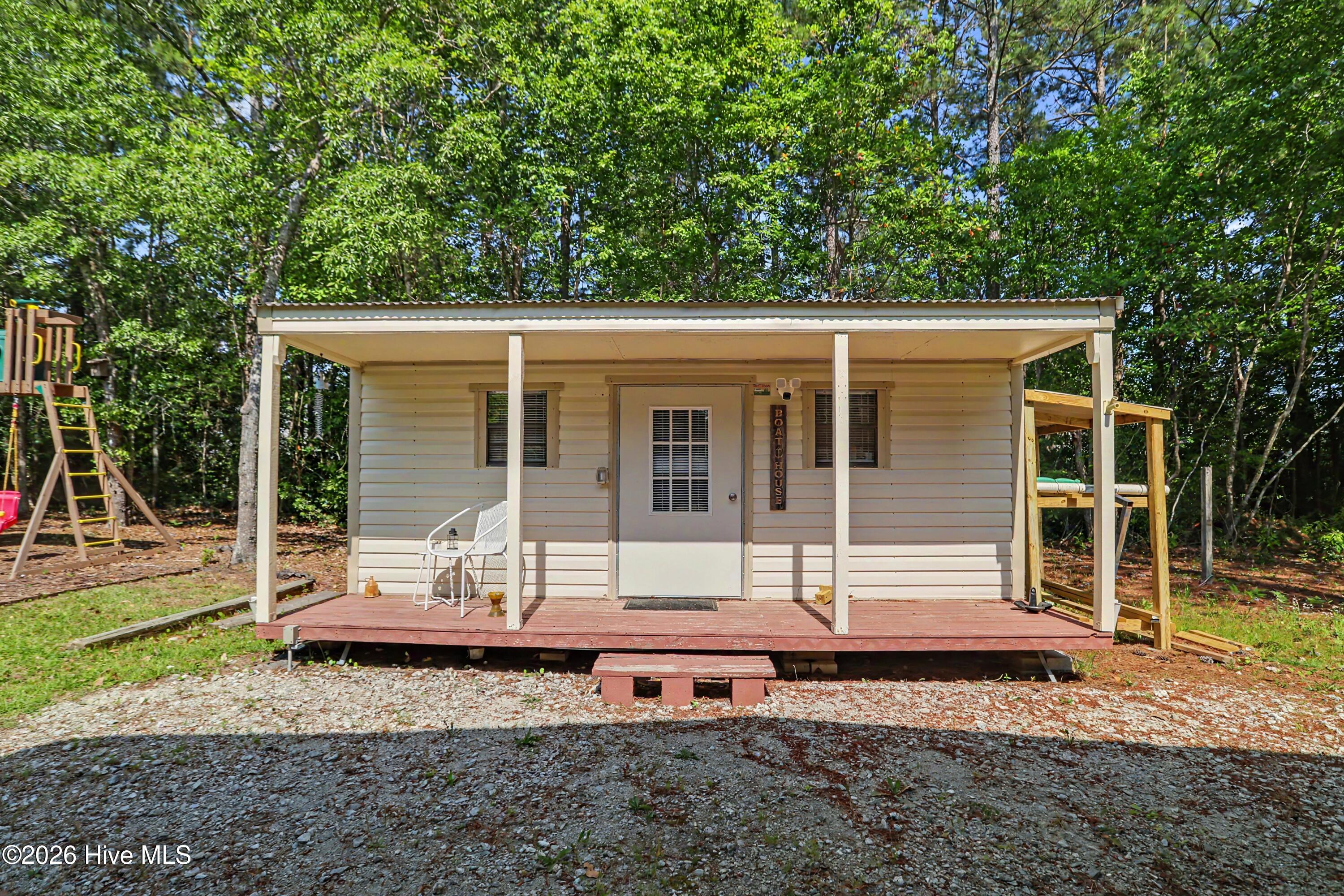 100570246 | Photo 45