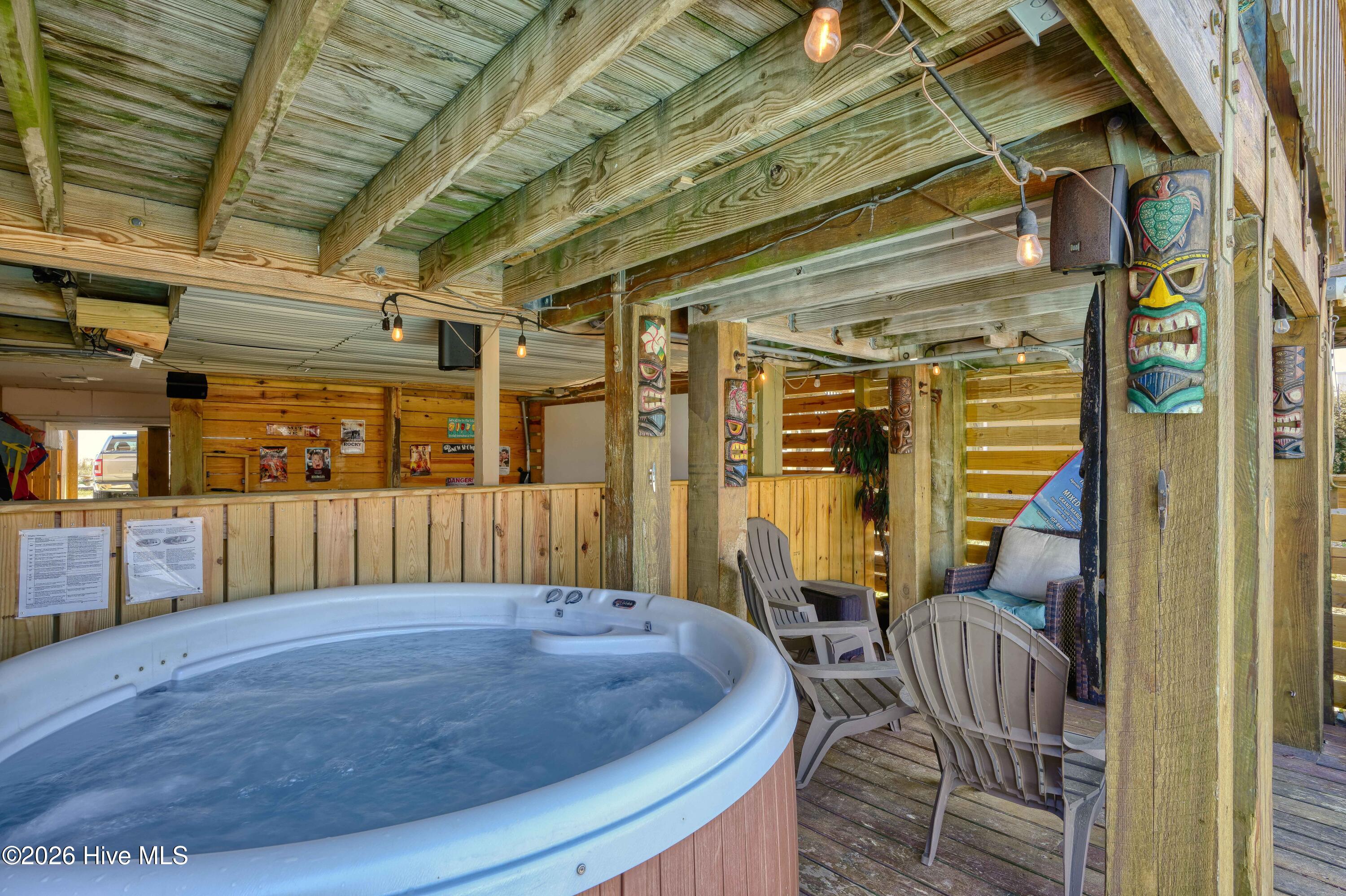 100550124 | Photo 82