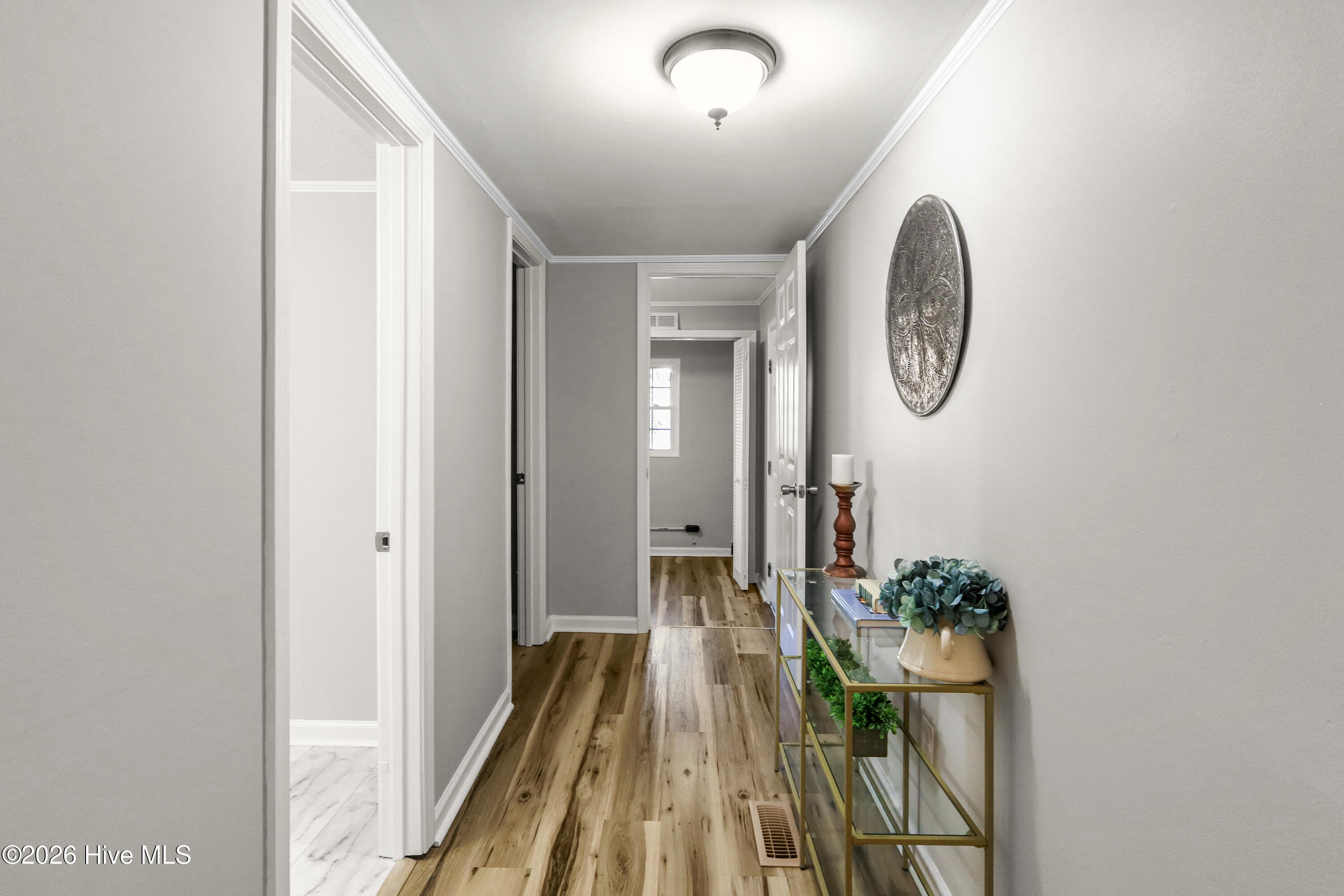 100556489 | Photo 21