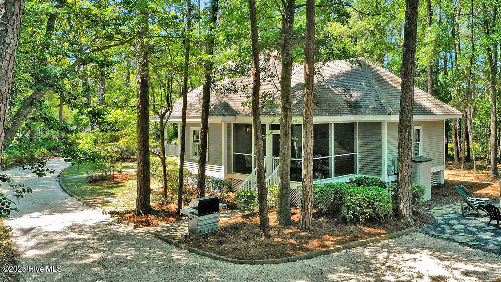 100504453 | Photo 48