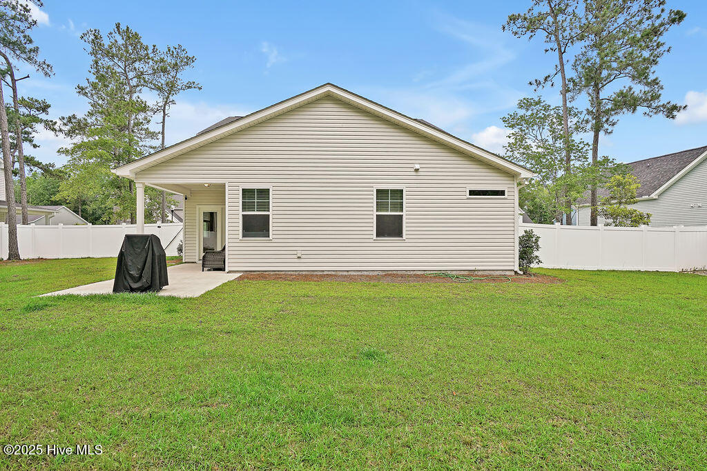 100563599 | Photo 36