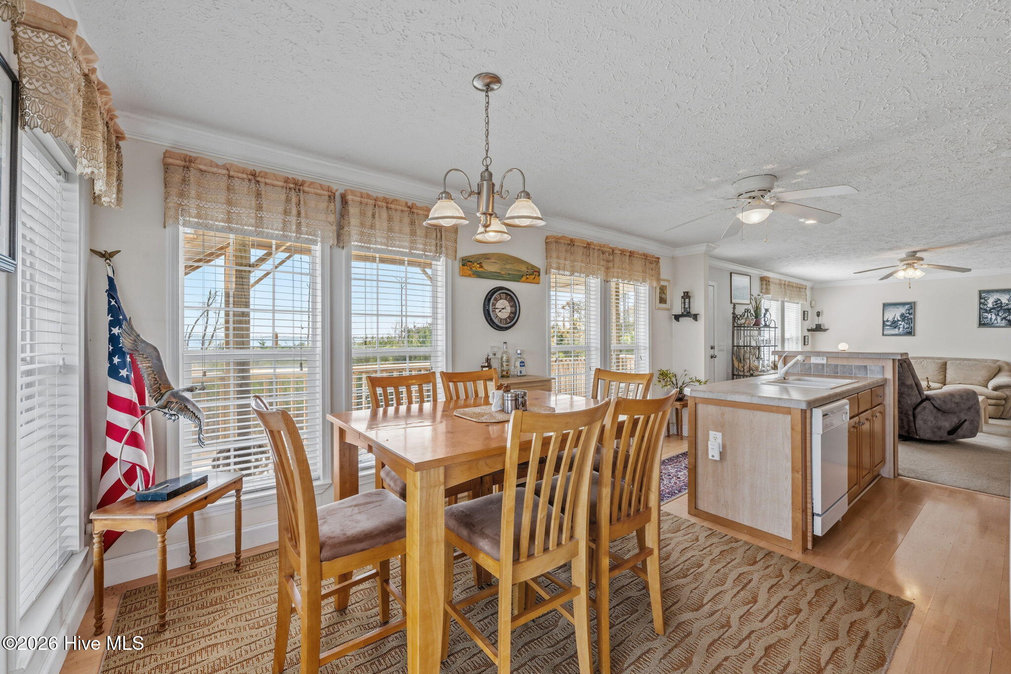 7569 Florence Road,Merritt