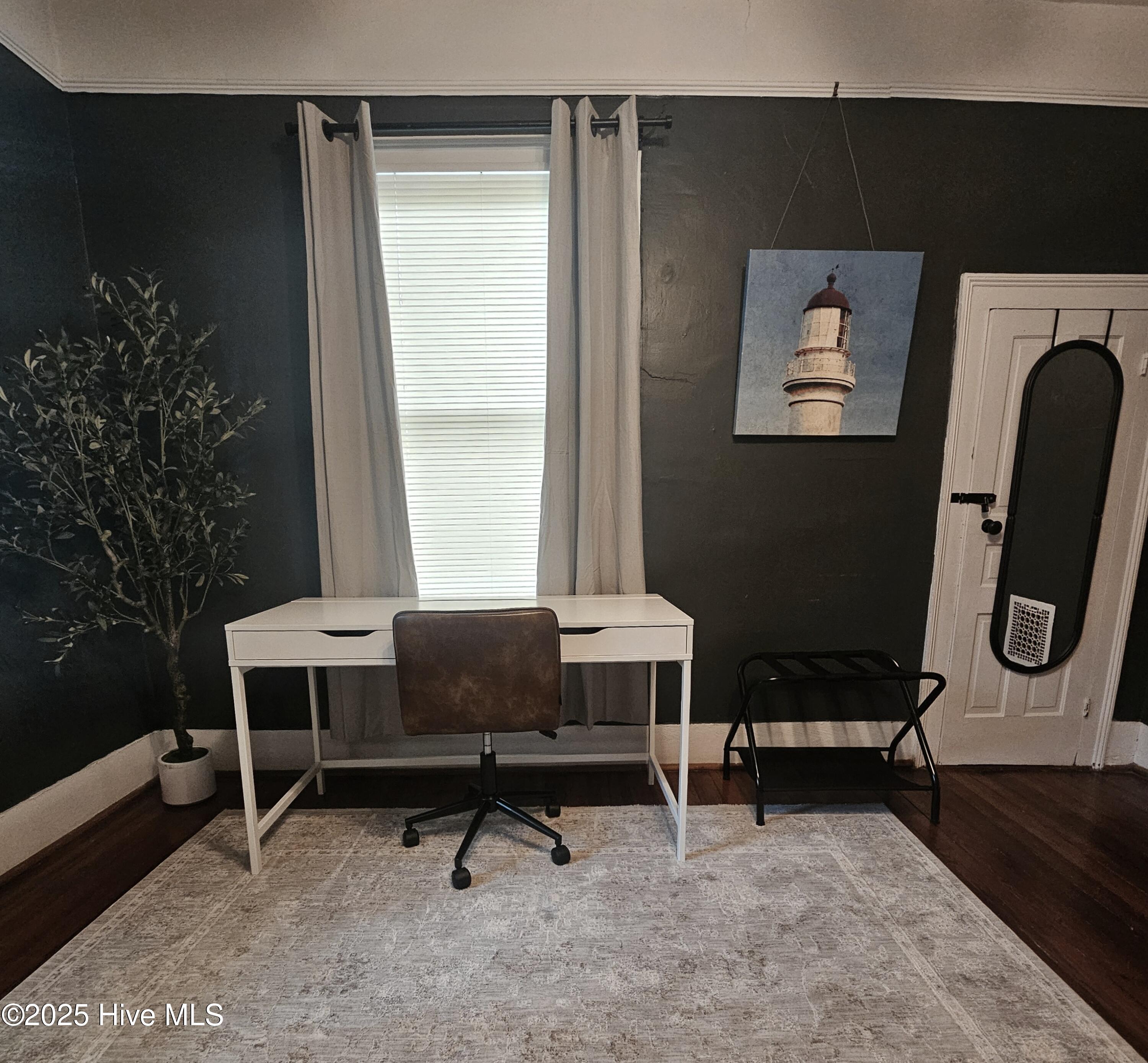 100529607 | Photo 28