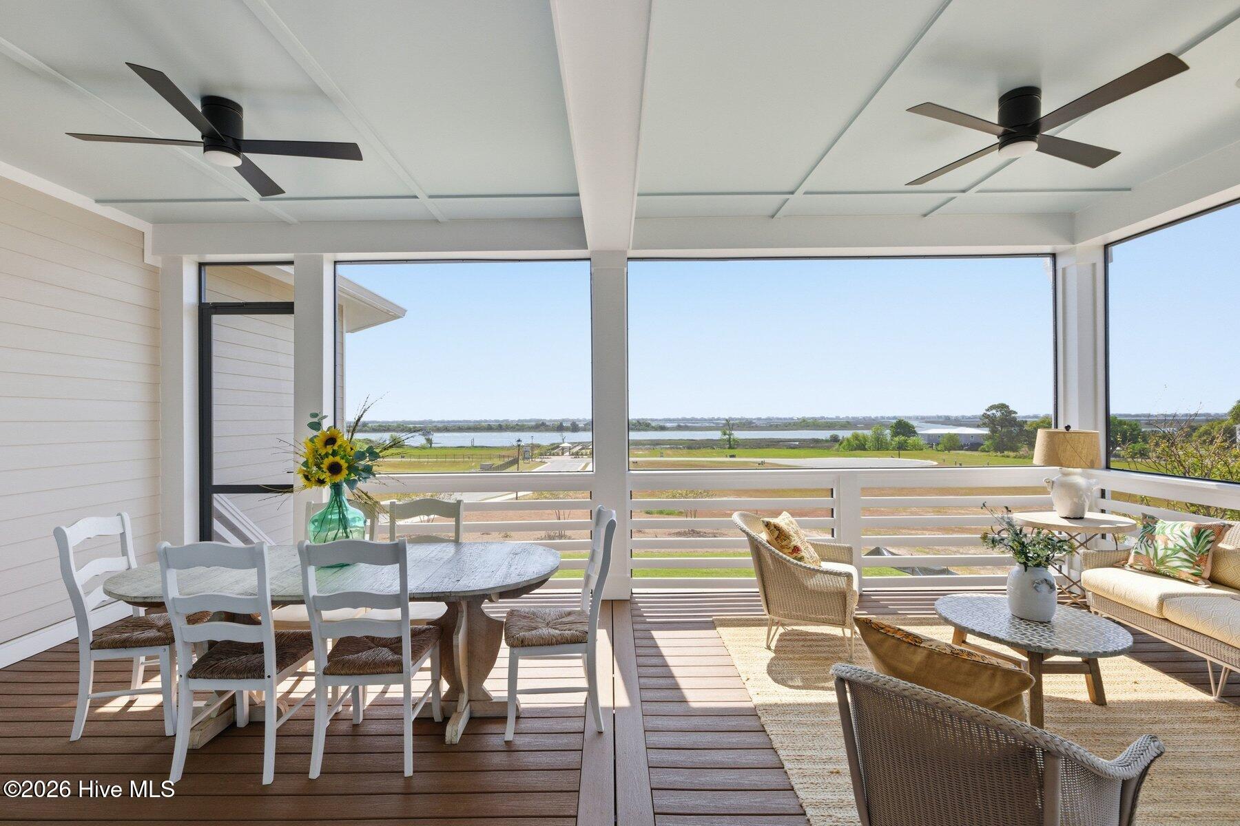 100490520 | Photo 13