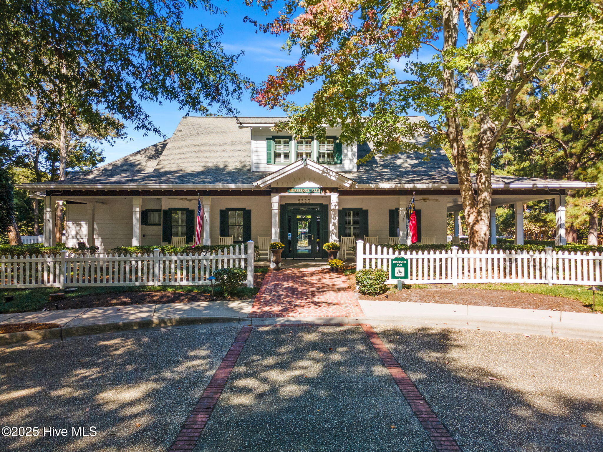 100516296 | Photo 48