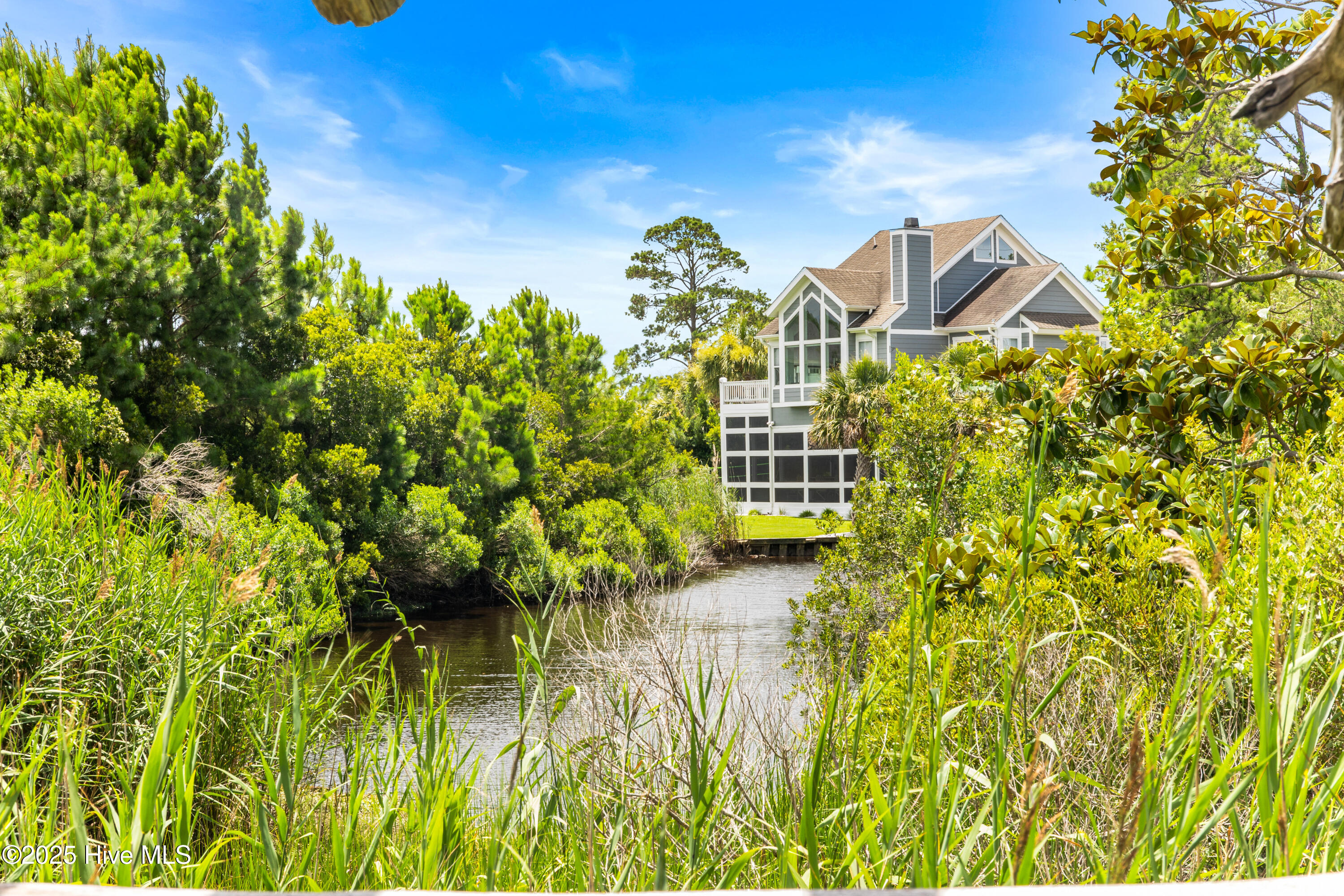 100534624 | Photo 72