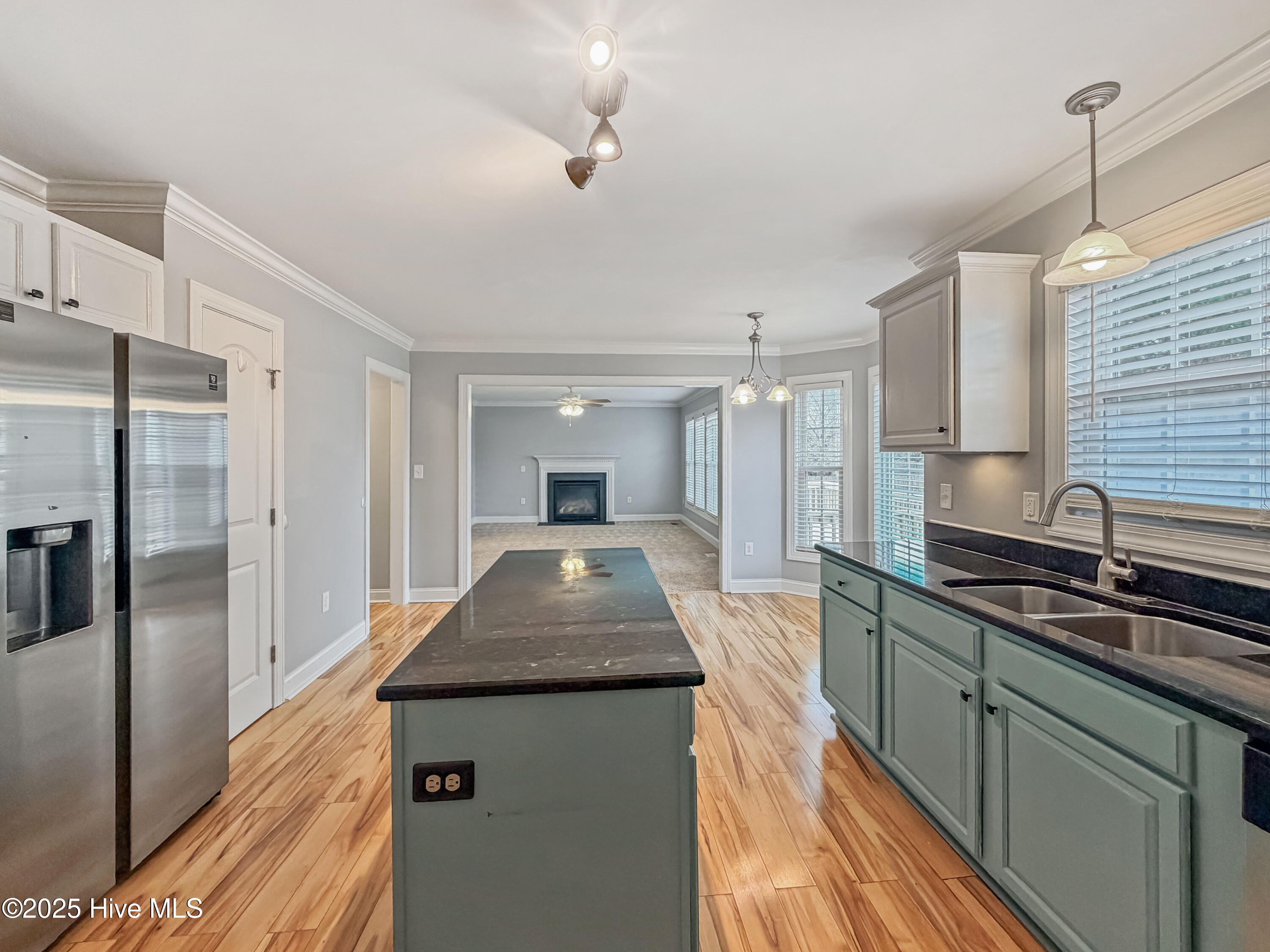 100543417 | Photo 19