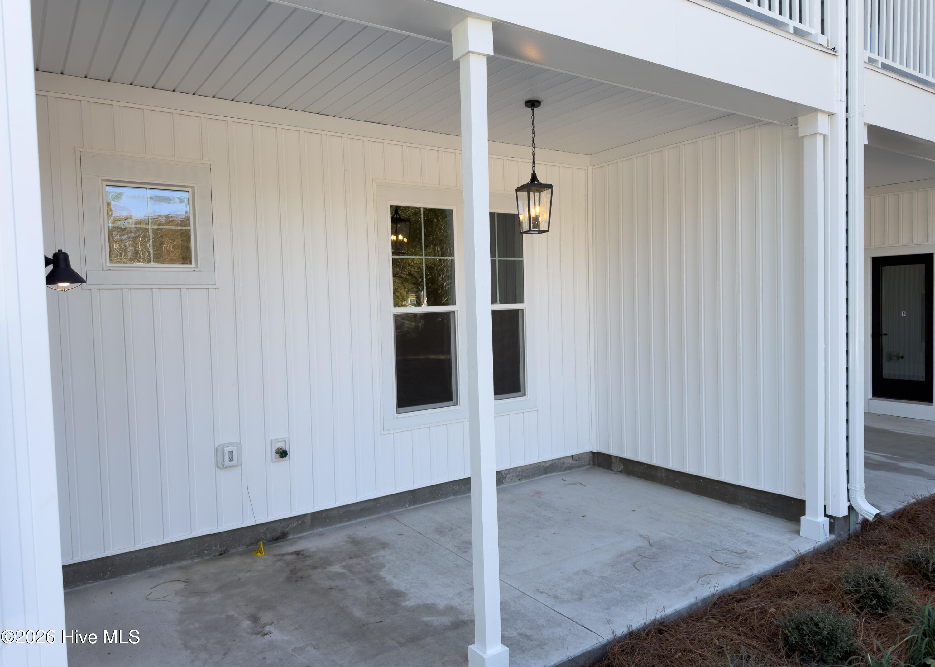 100566286 | Photo 14