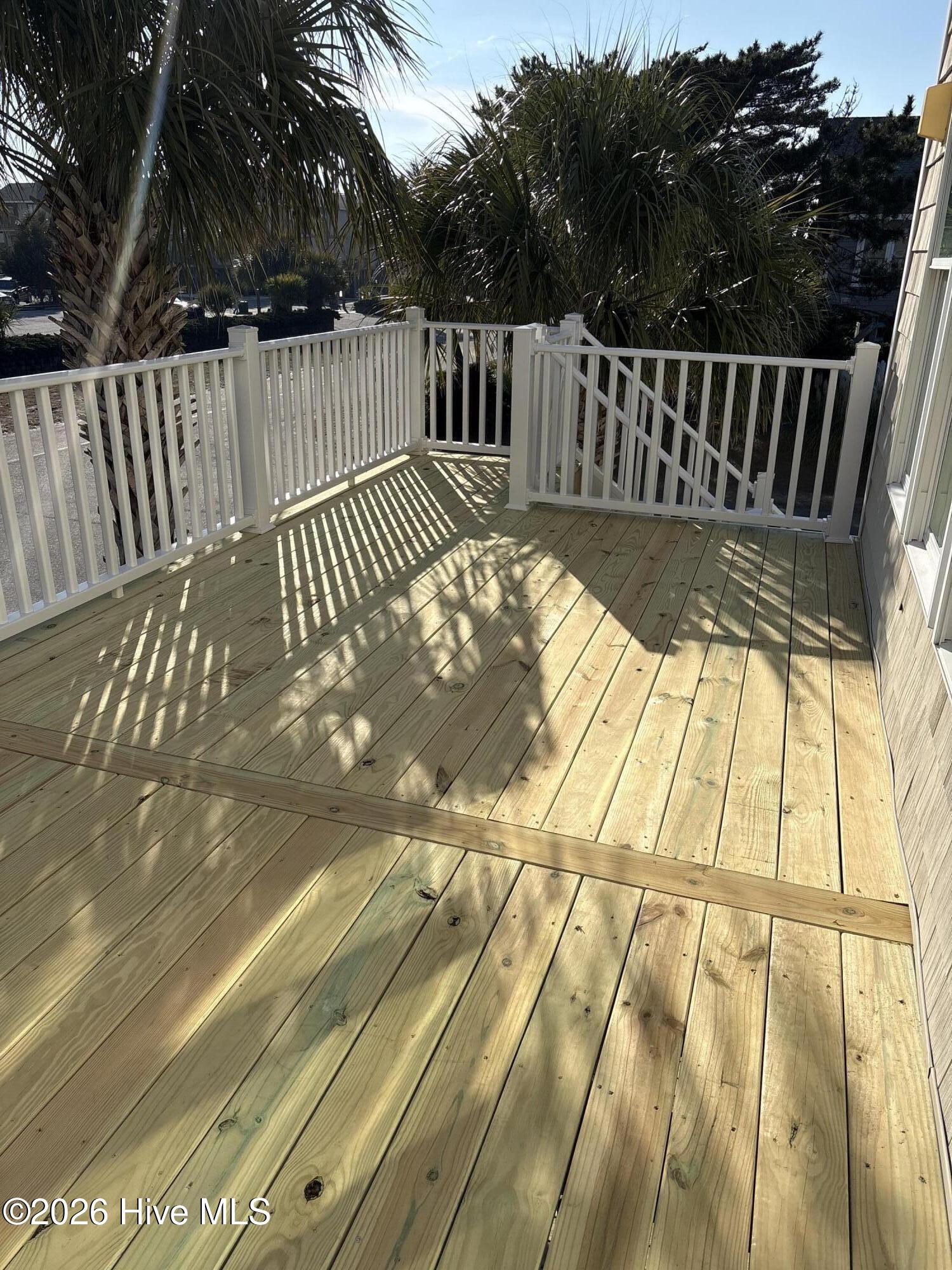 100529458 | Photo 36