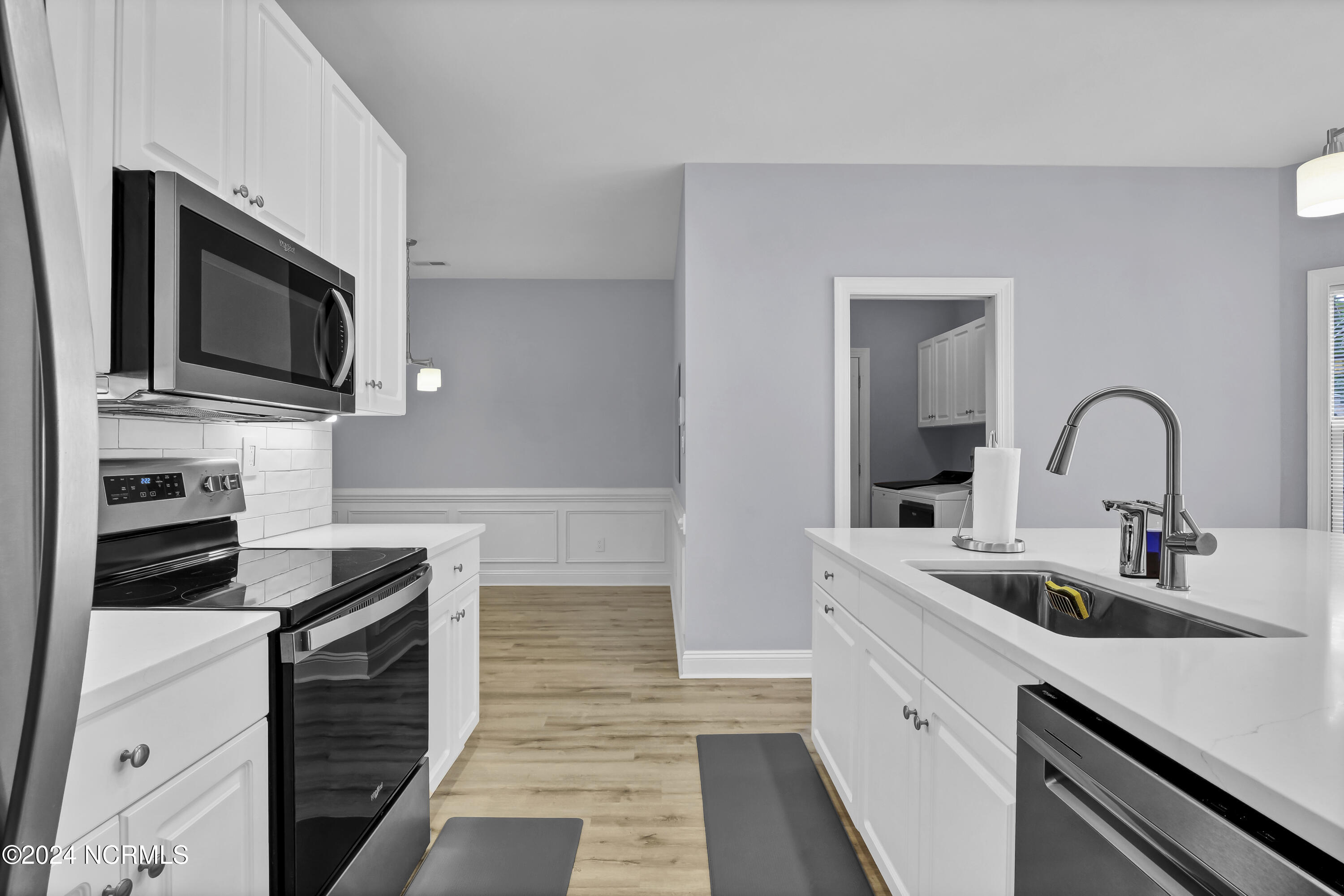 100567589 | Photo 12