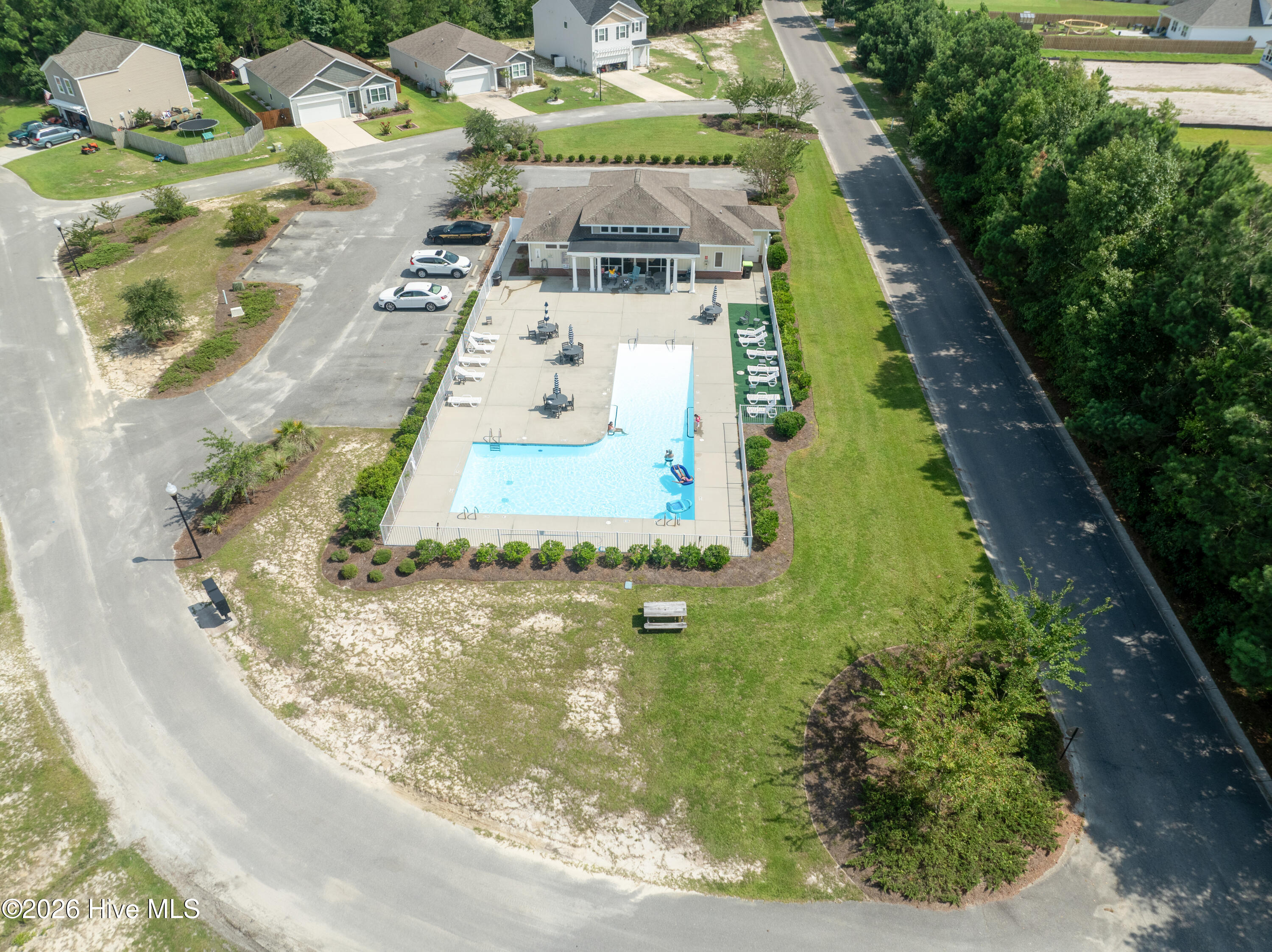 100553688 | Photo 47