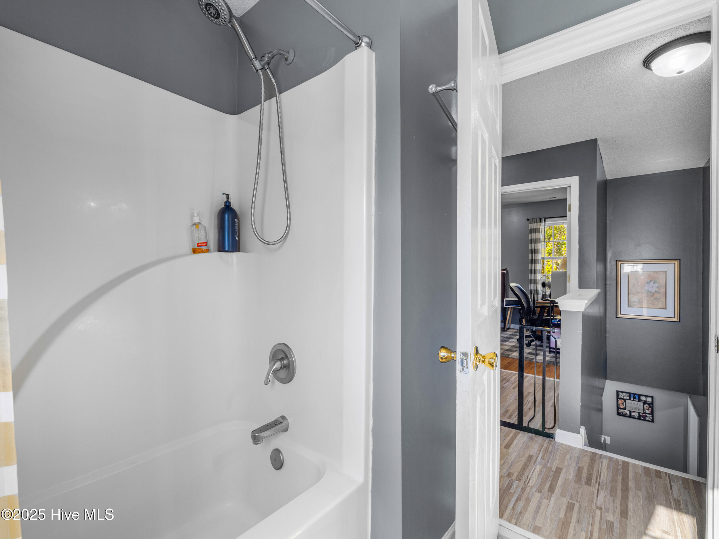 100541472 | Photo 29