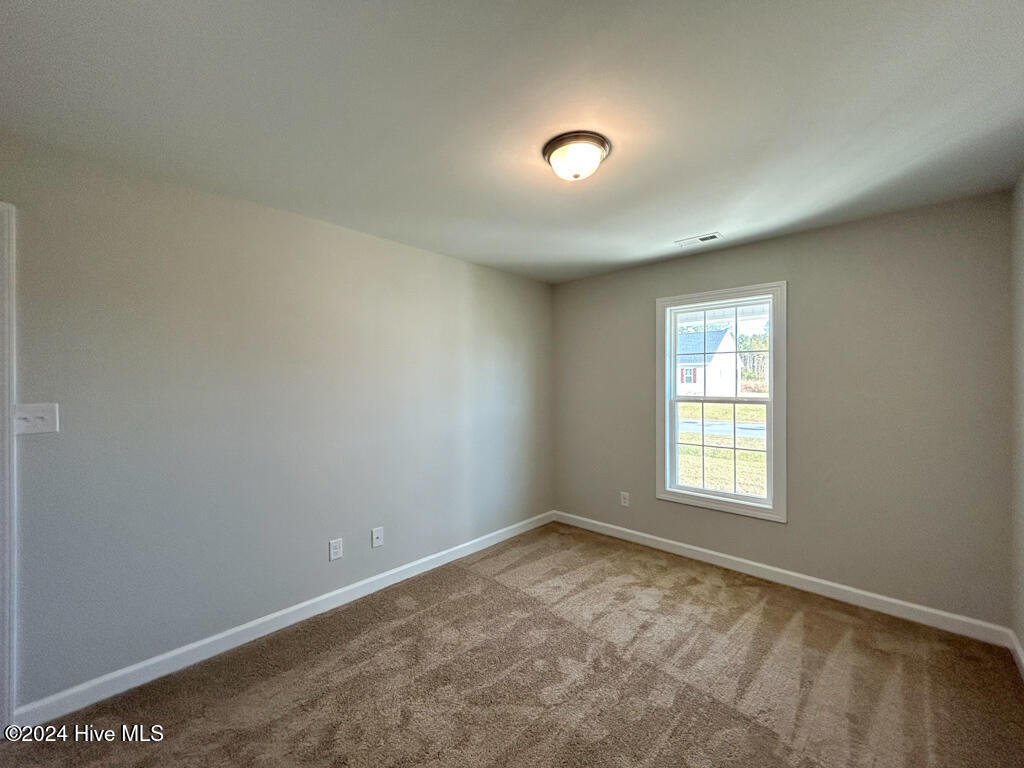 100563391 | Photo 27