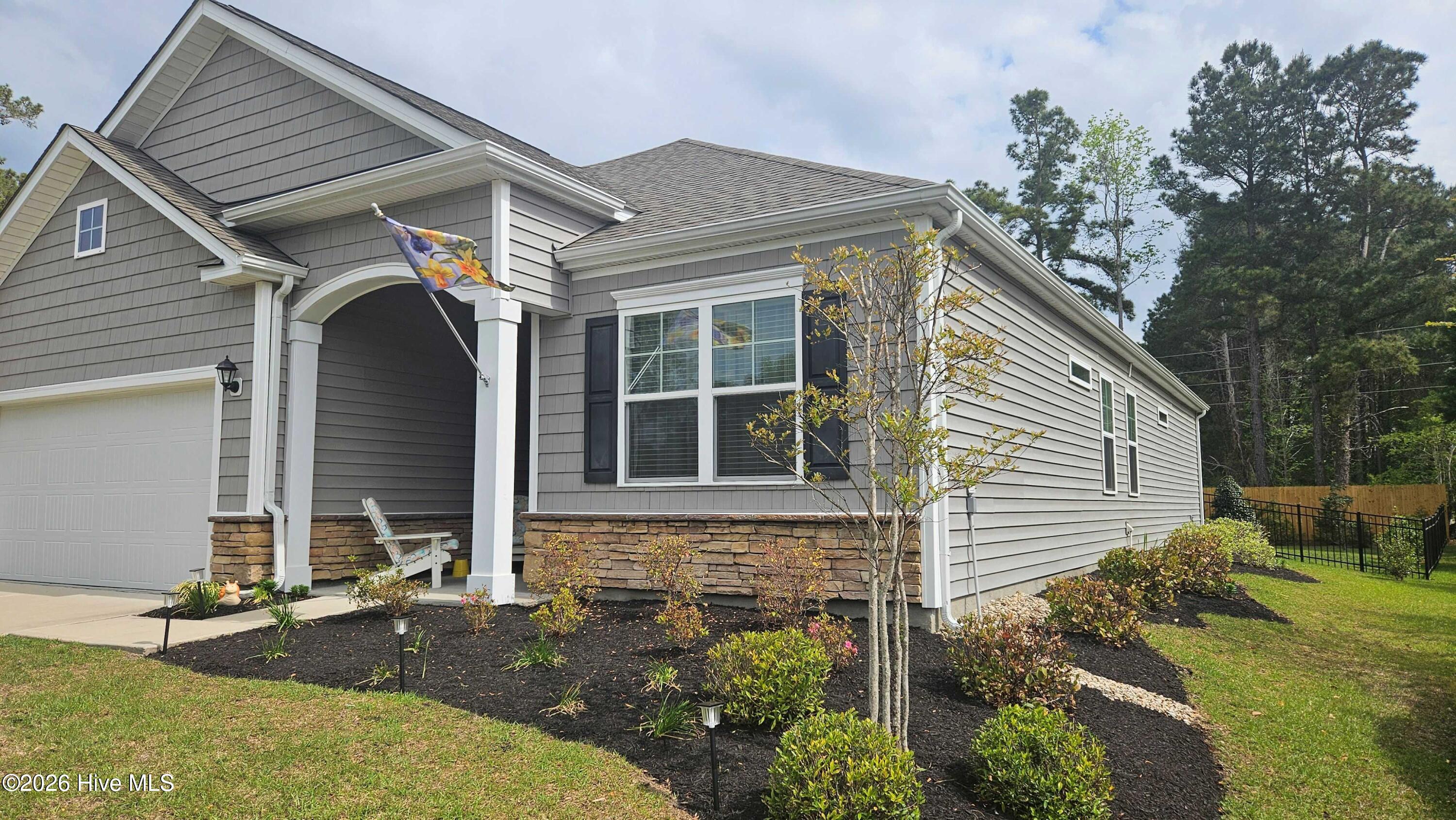 100555418 | Photo 36