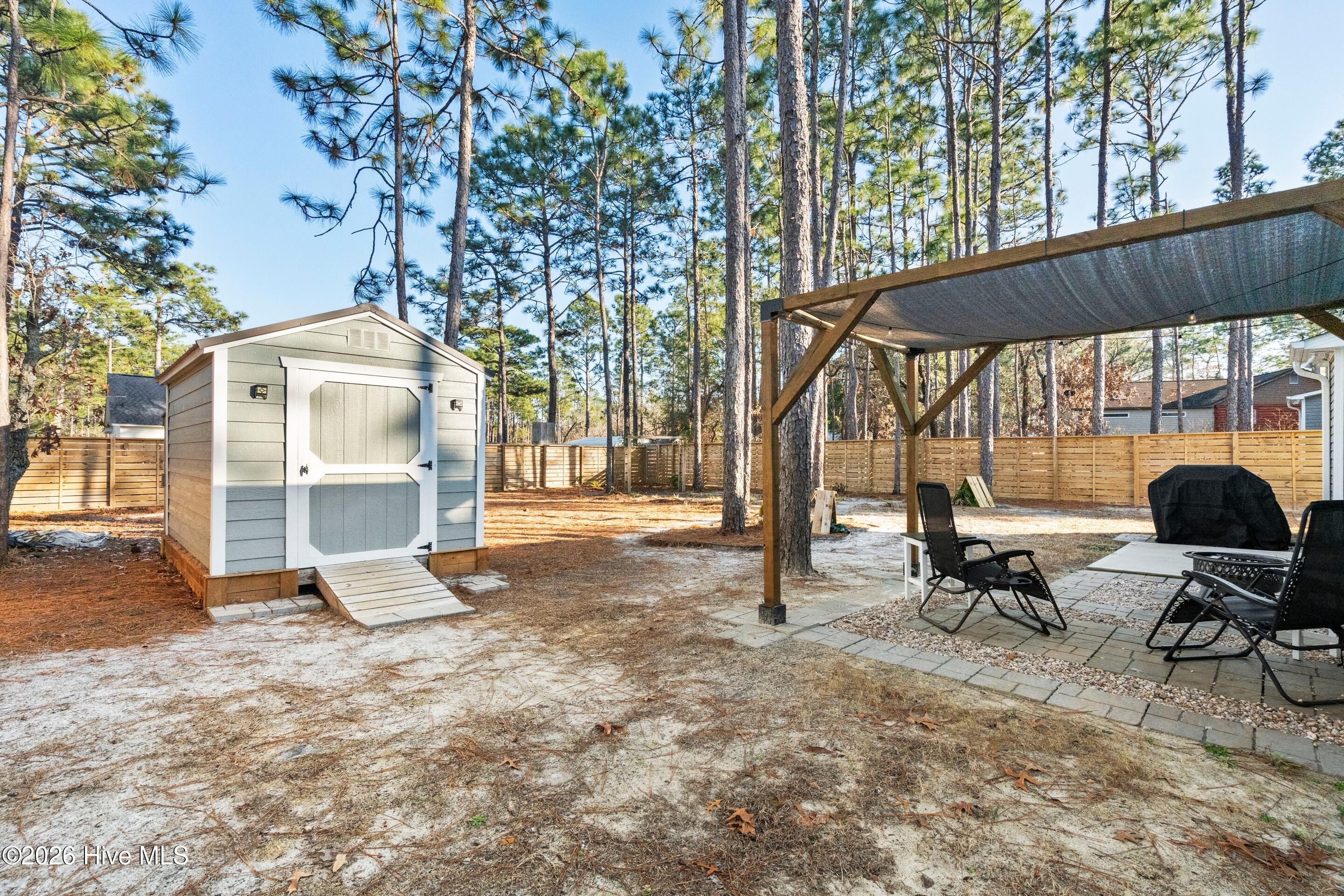 100548335 | Photo 39