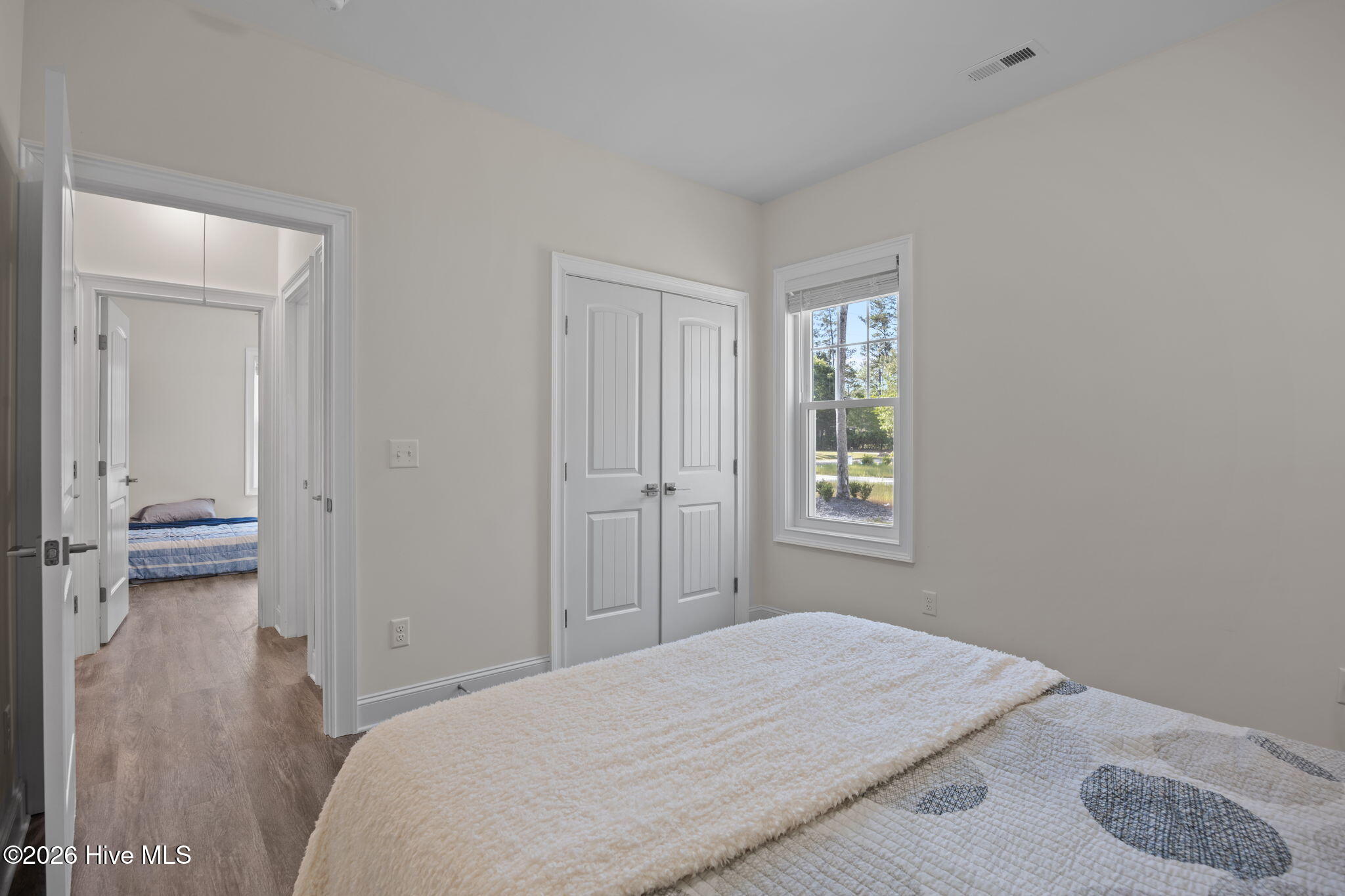 100568491 | Photo 18