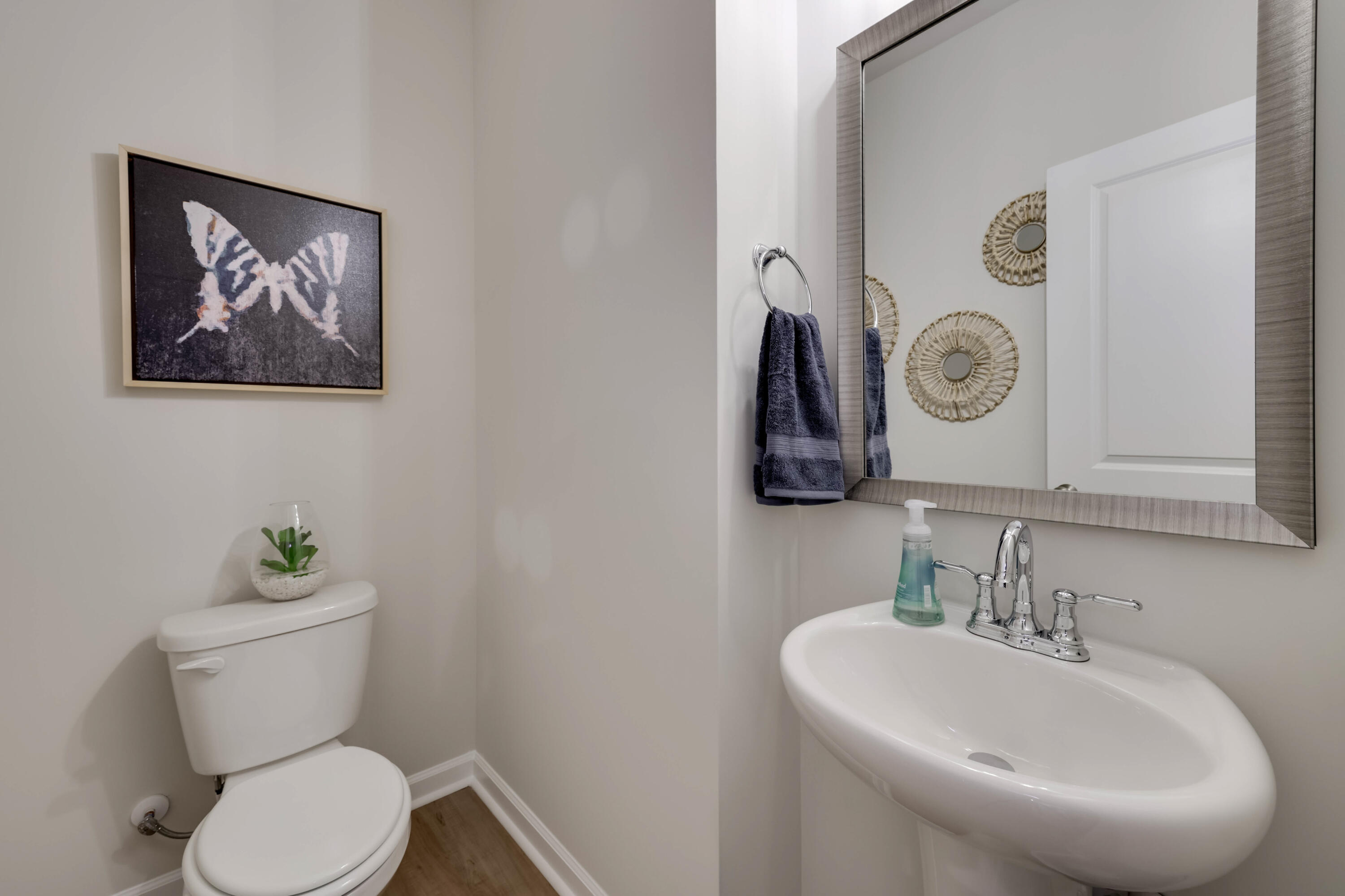 AGS_GPS_Rembert_Model_PowderRoom