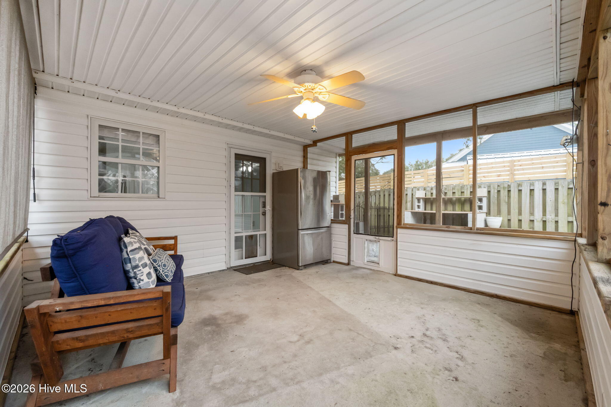 100556265 | Photo 31