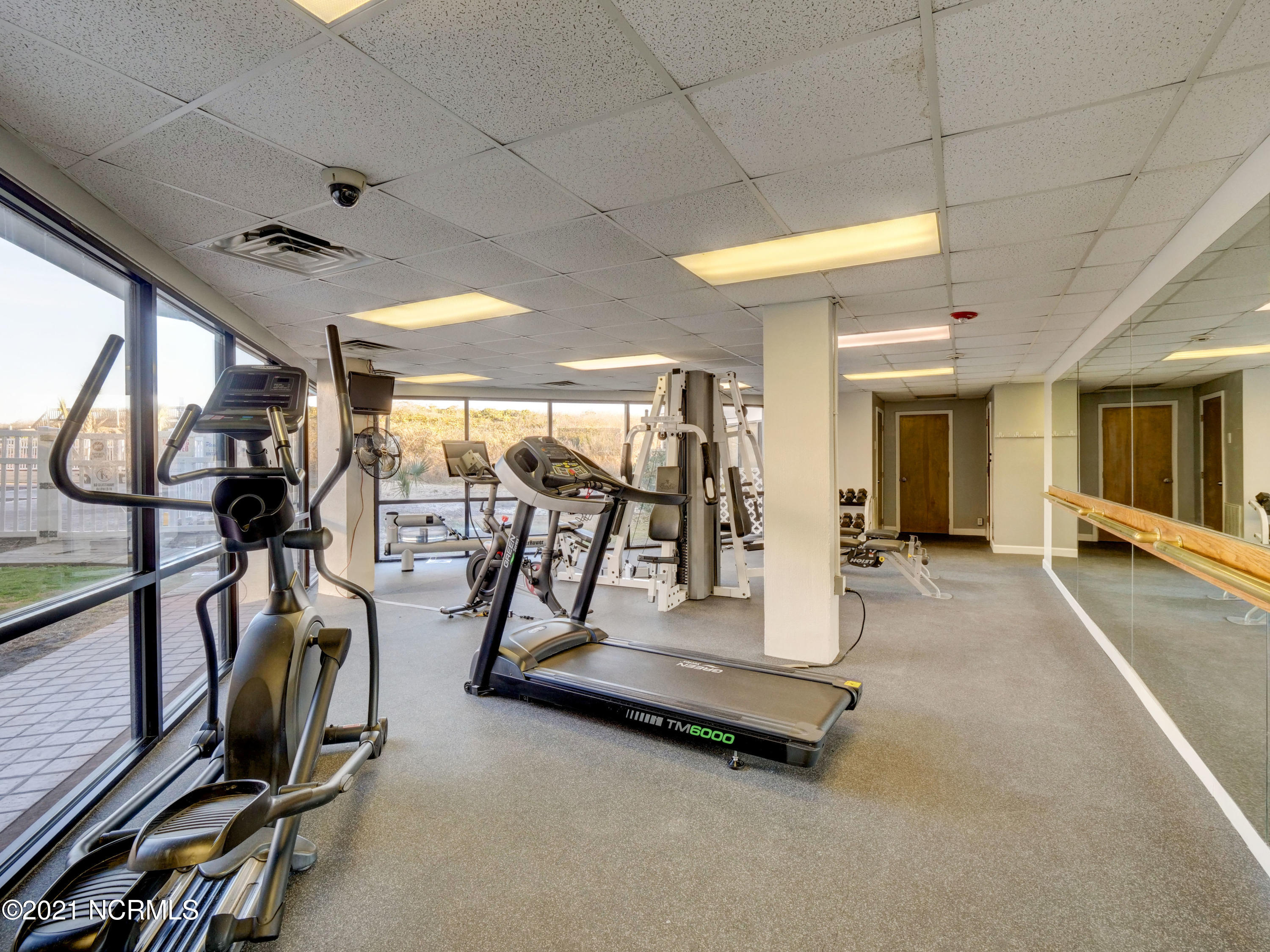 100527601 | Photo 27