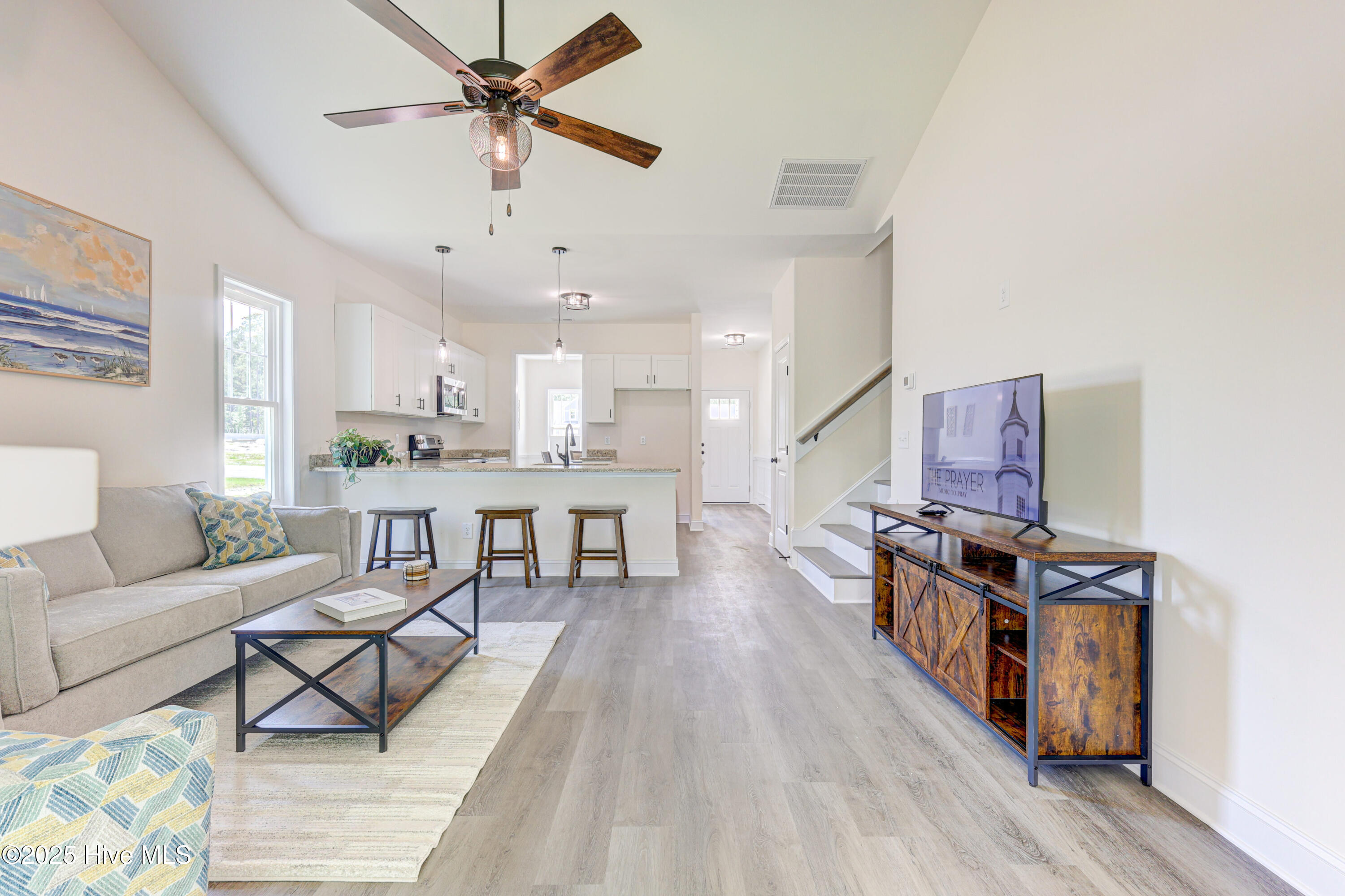 100515116 | Photo 15