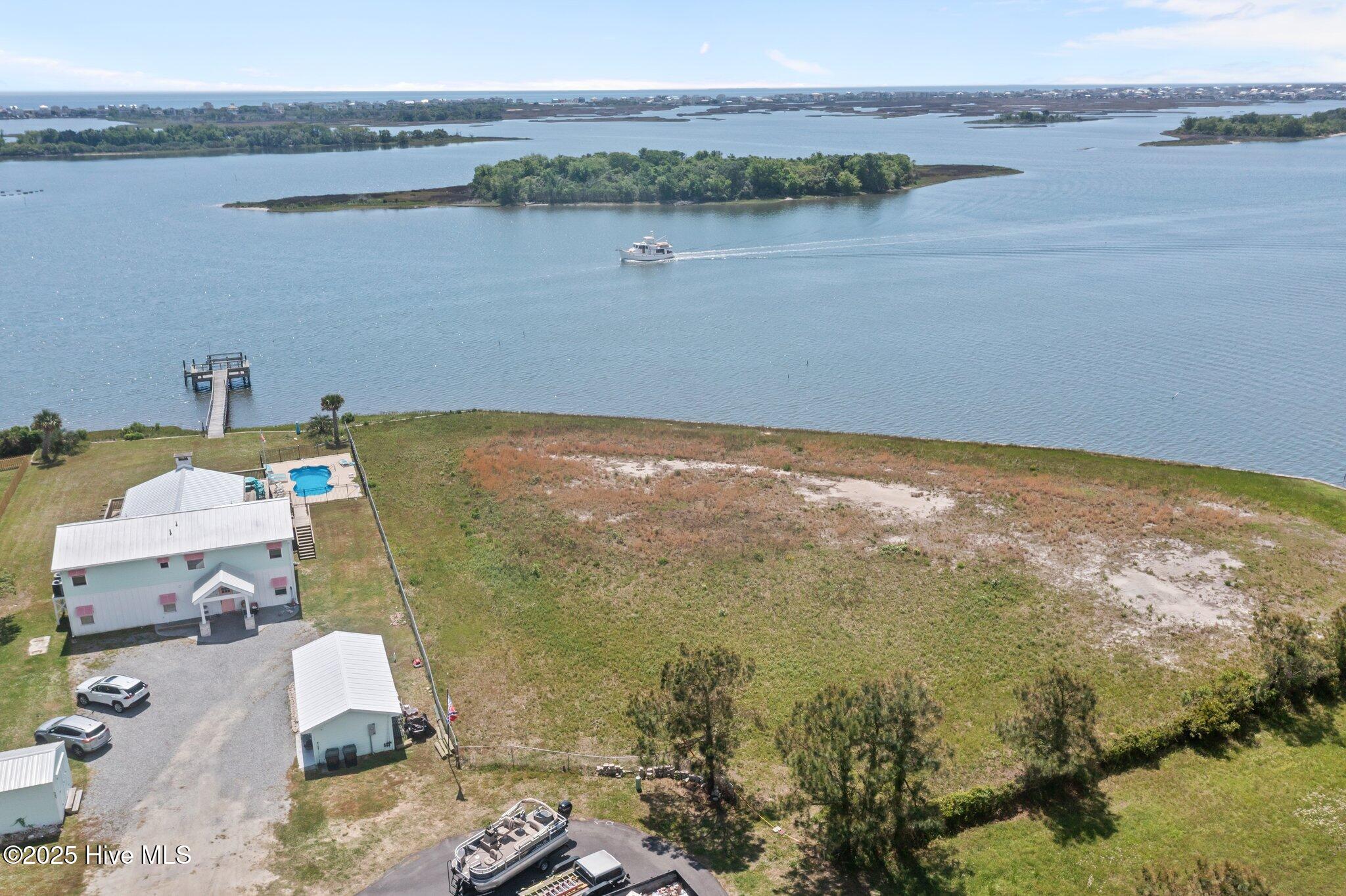 100514796 | Photo 38