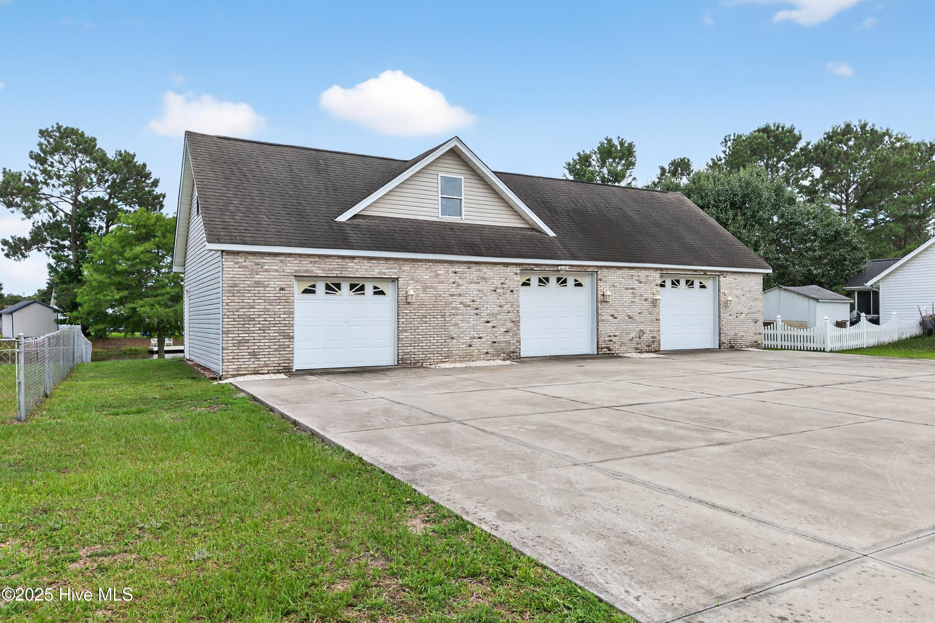 Homes for sale in Ocean Isle Beach, NC | 131 Pine Lake Cir Sw, Ocean Isle Beach, NC 28469 | MLS# 100513022