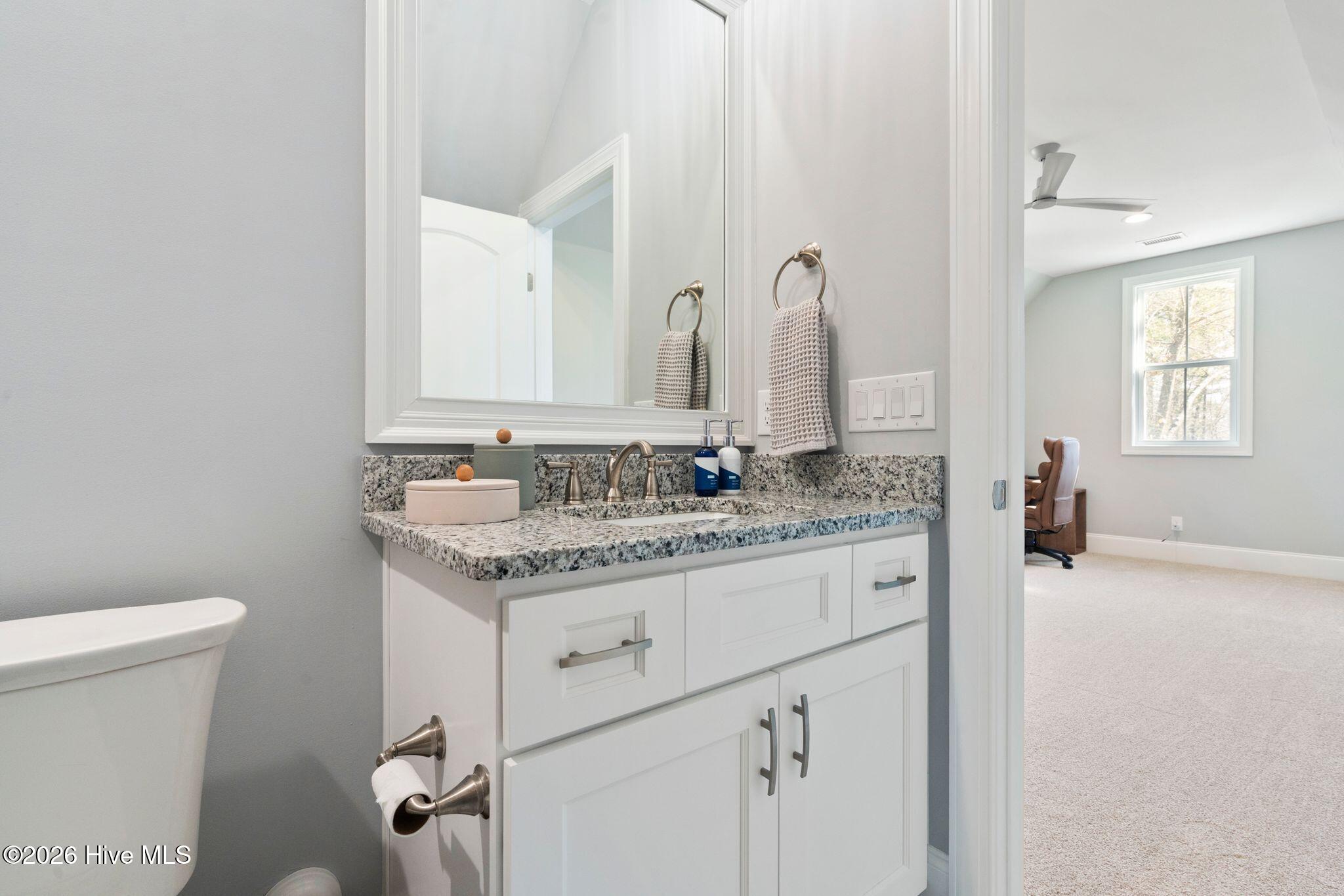 100551668 | Photo 72