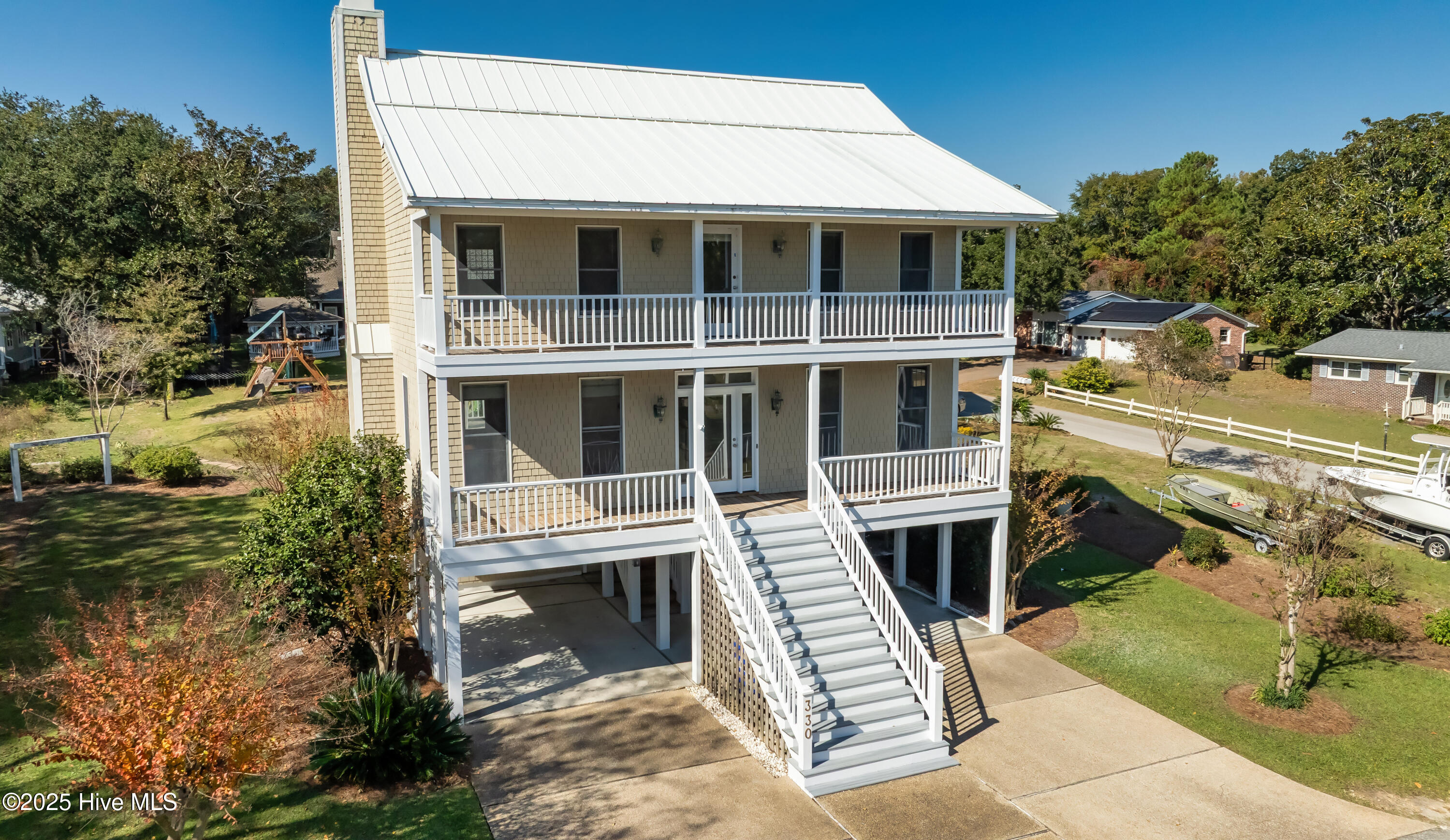 100540971 | Photo 49