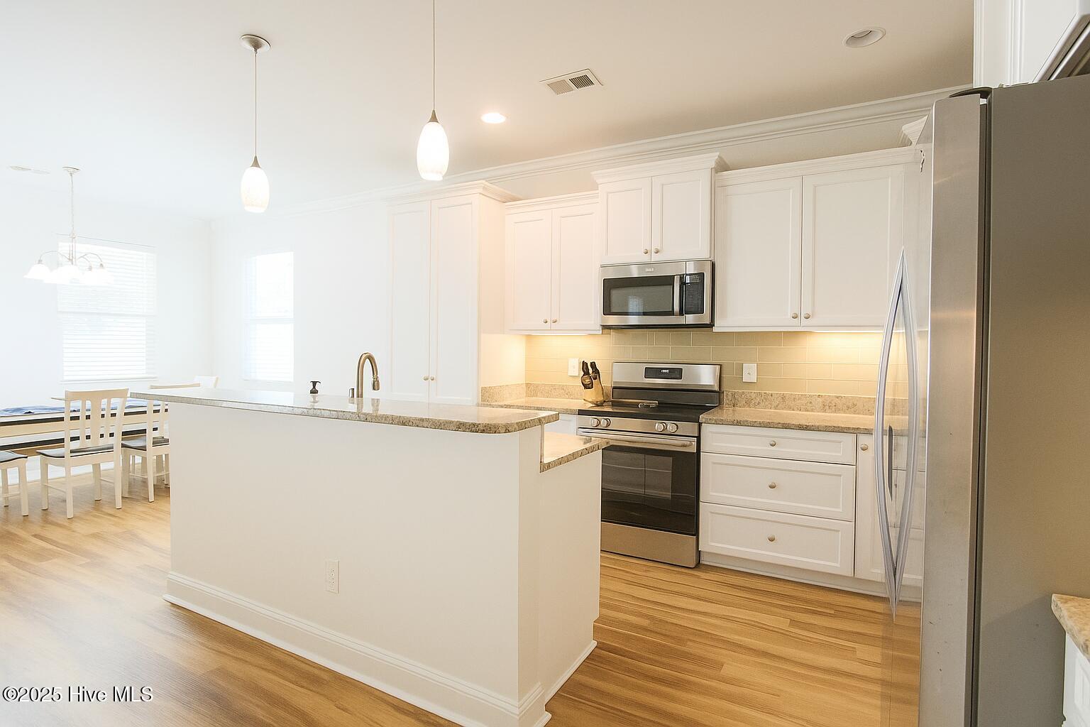 100539701 | Photo 14