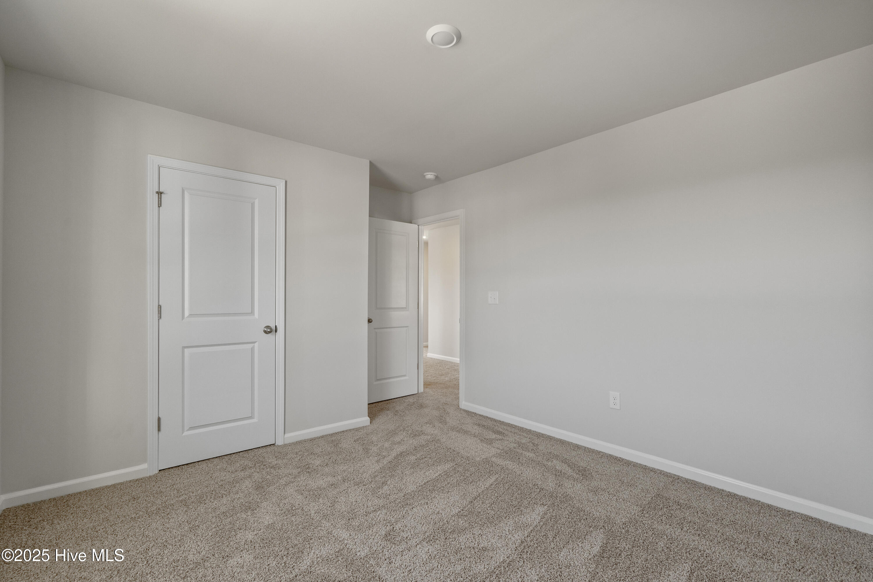 100528308 | Photo 31