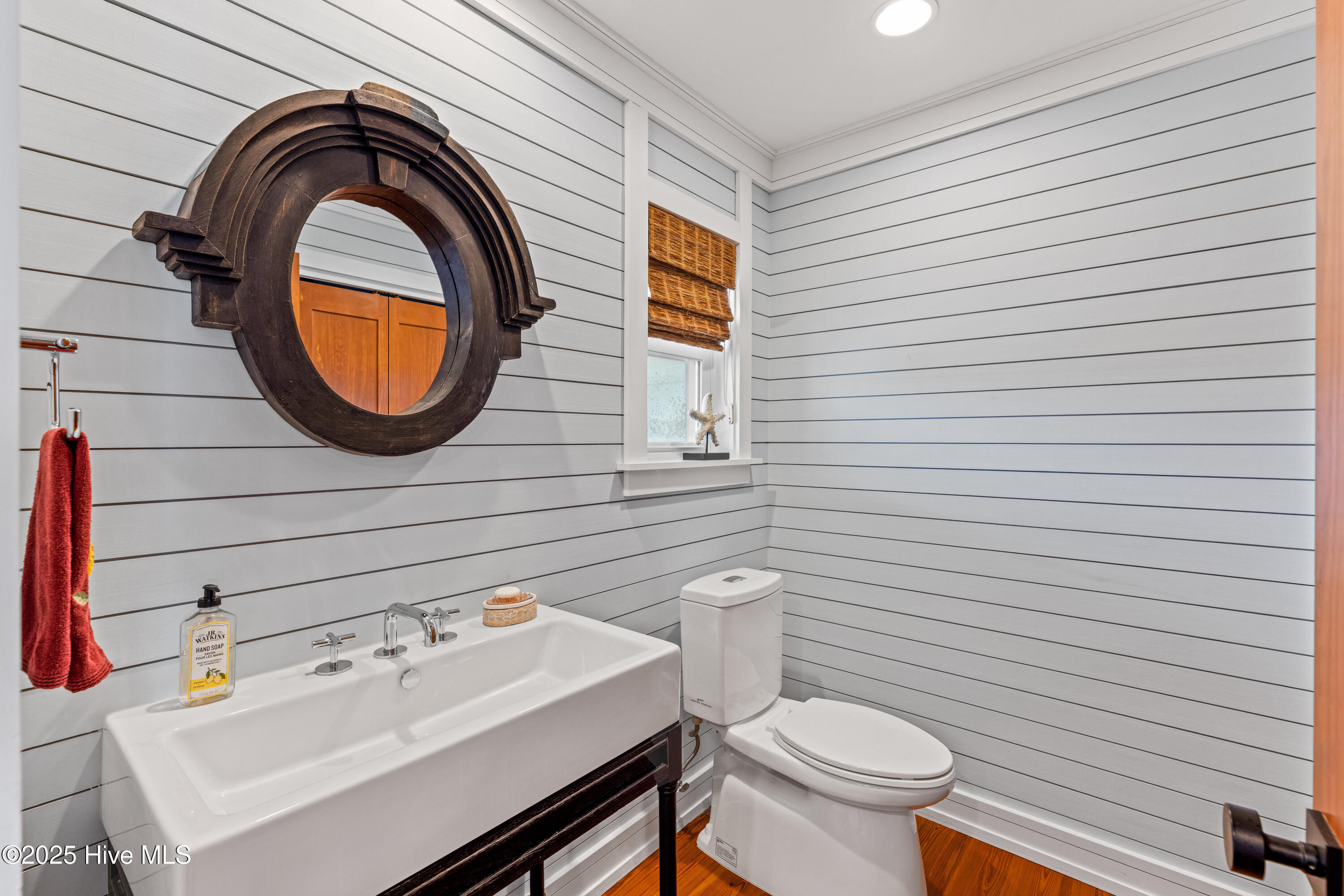 100523533 | Photo 13