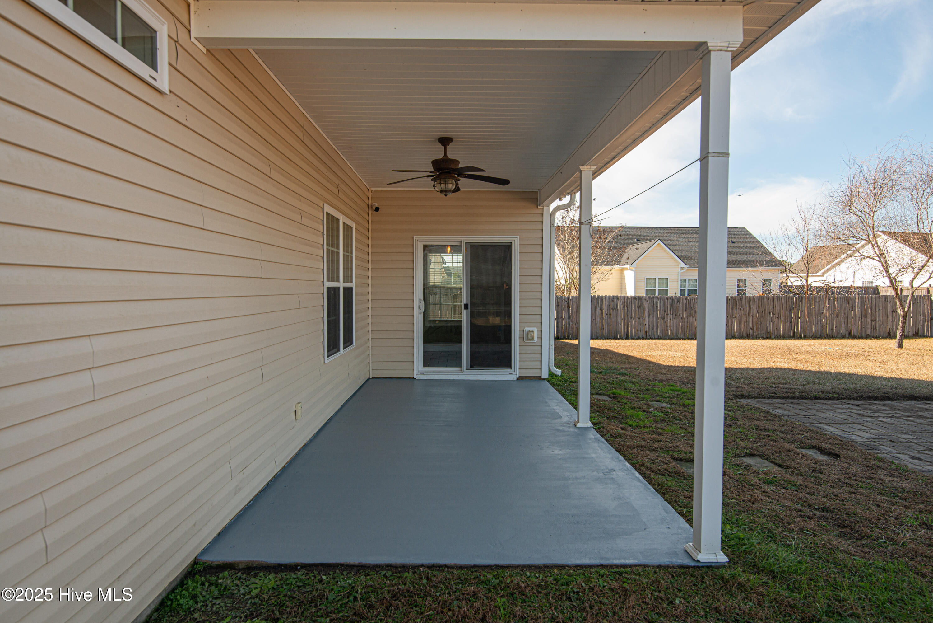 100545574 | Photo 41