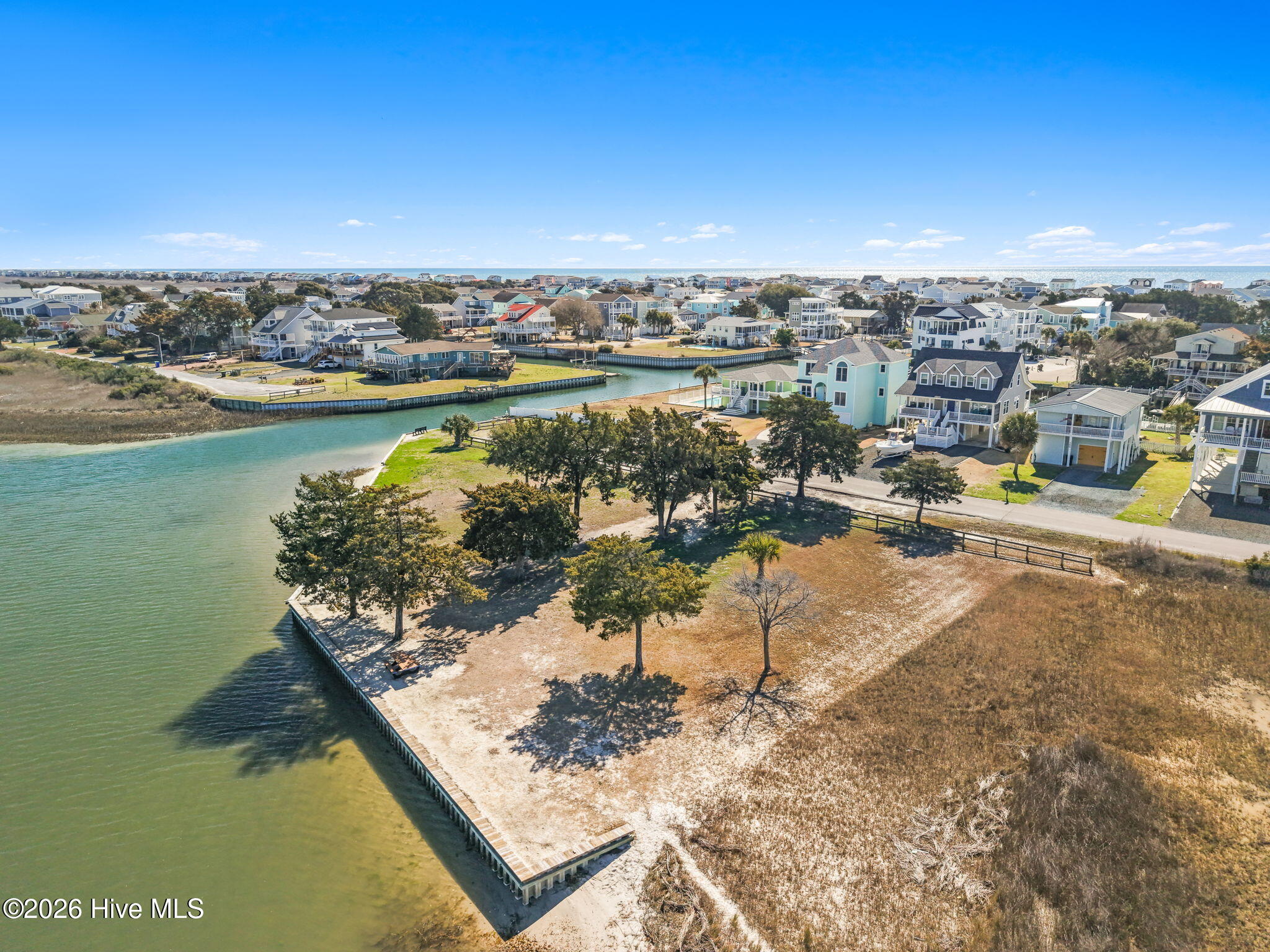 100557259 | Photo 49