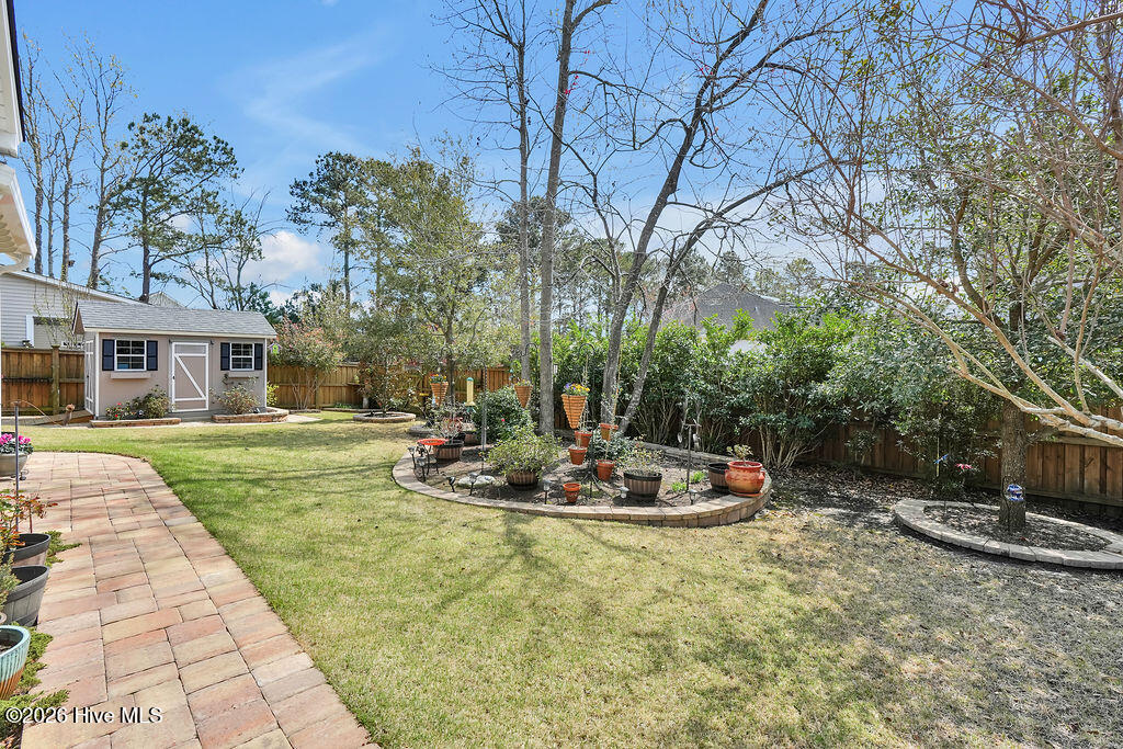 100561587 | Photo 36