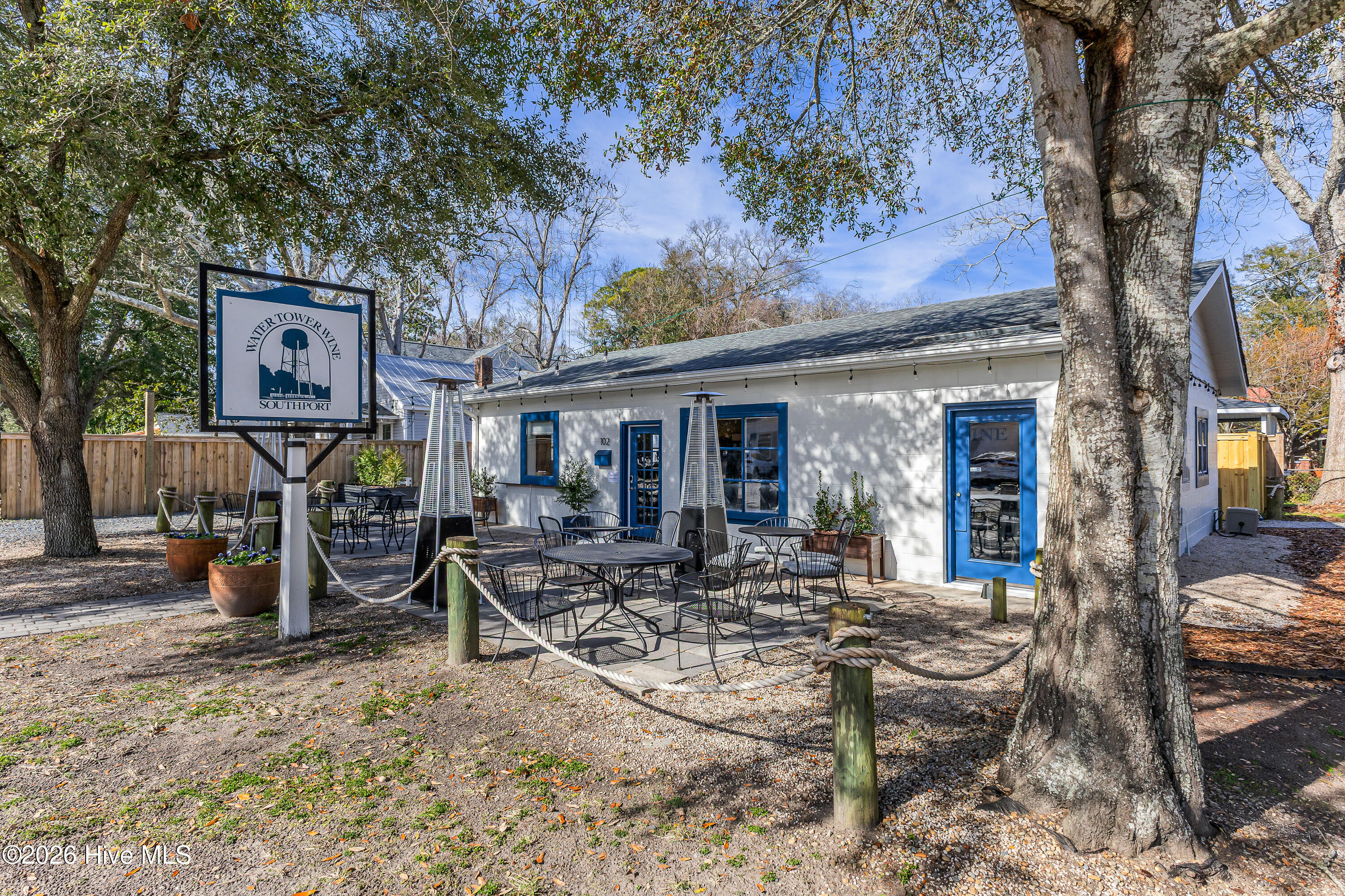 100517348 | Photo 14