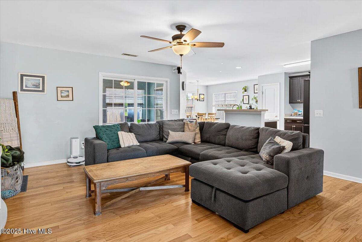 100518227 | Photo 10