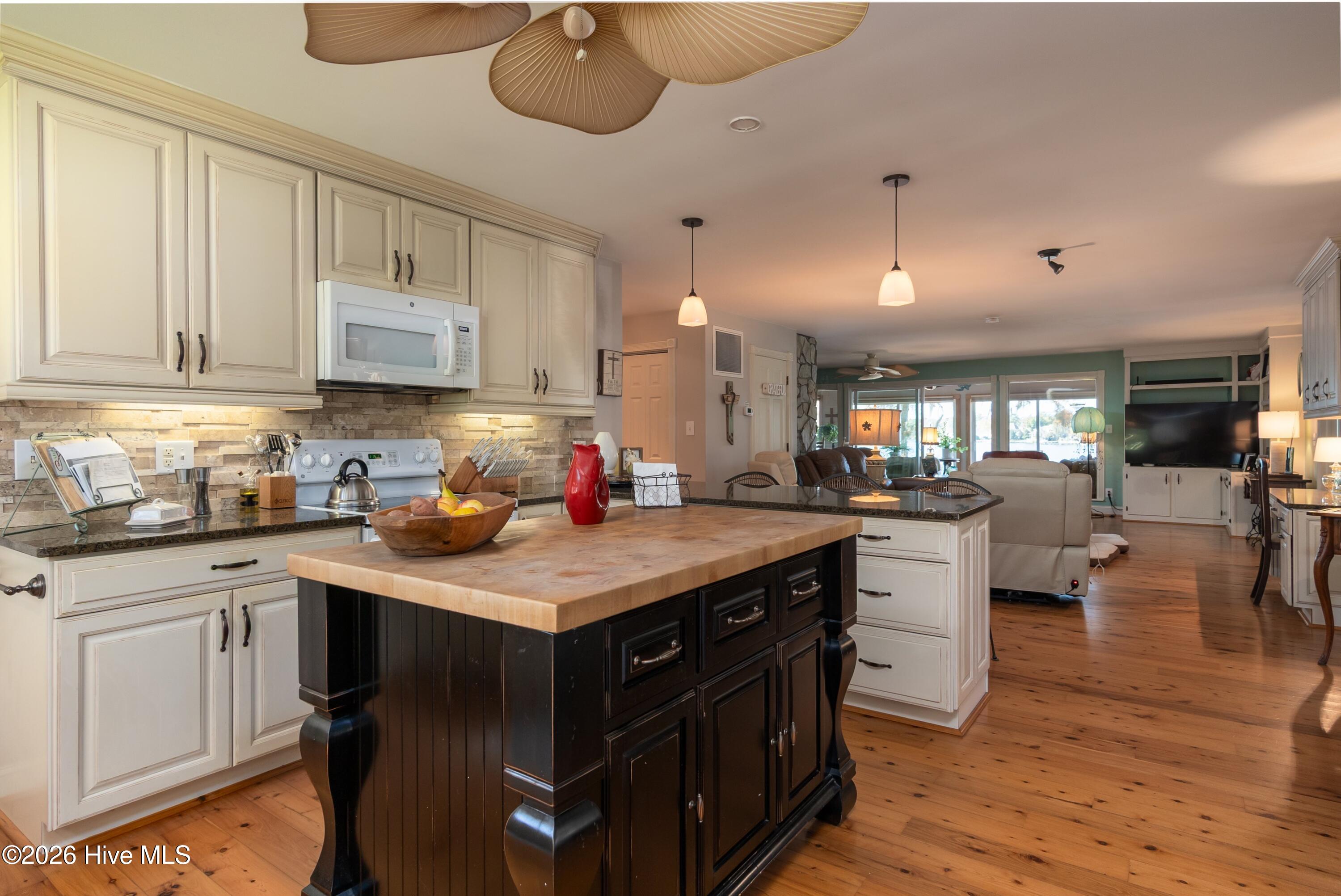 810 Madam Moores Lane A,New Bern