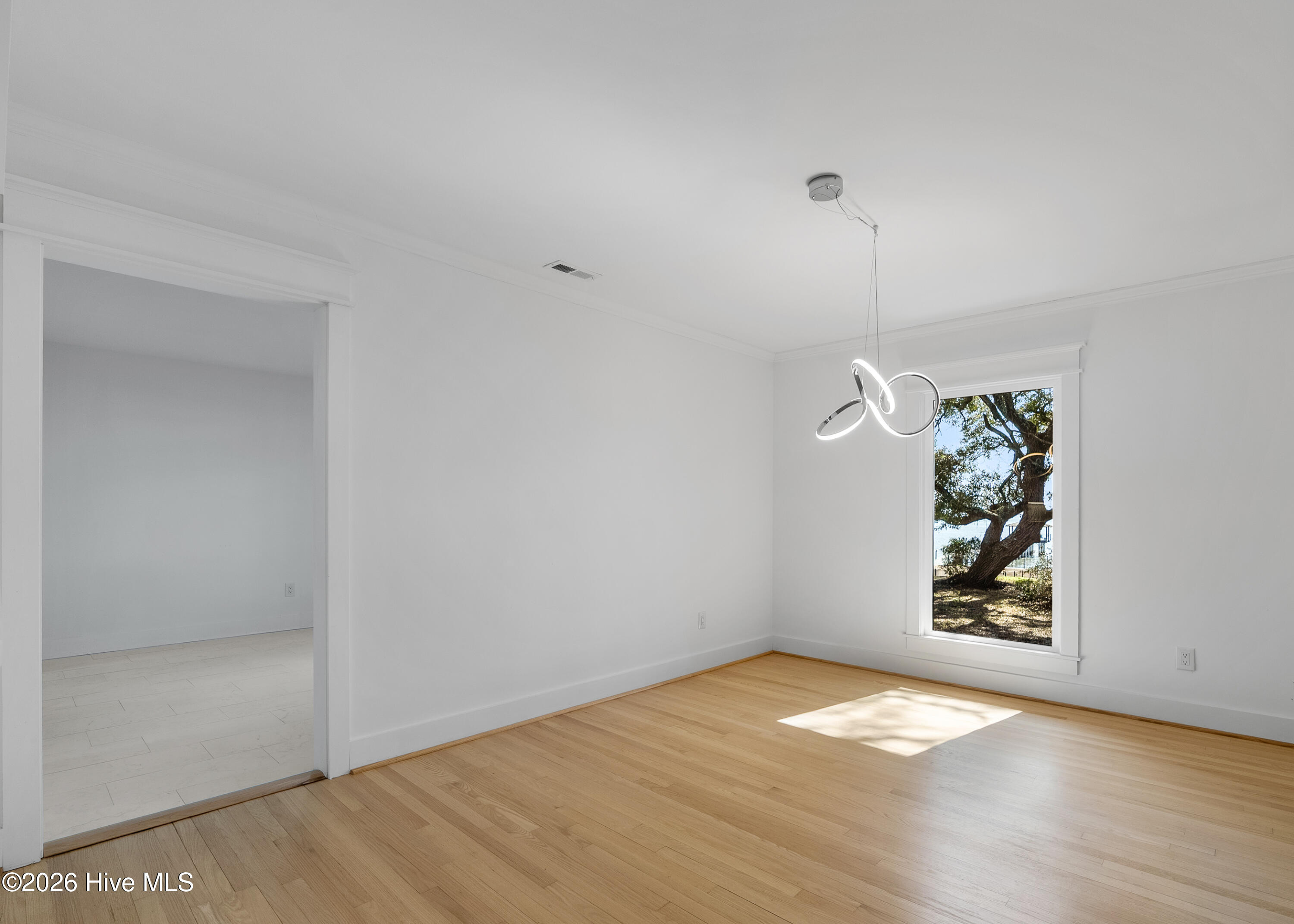 100559476 | Photo 22