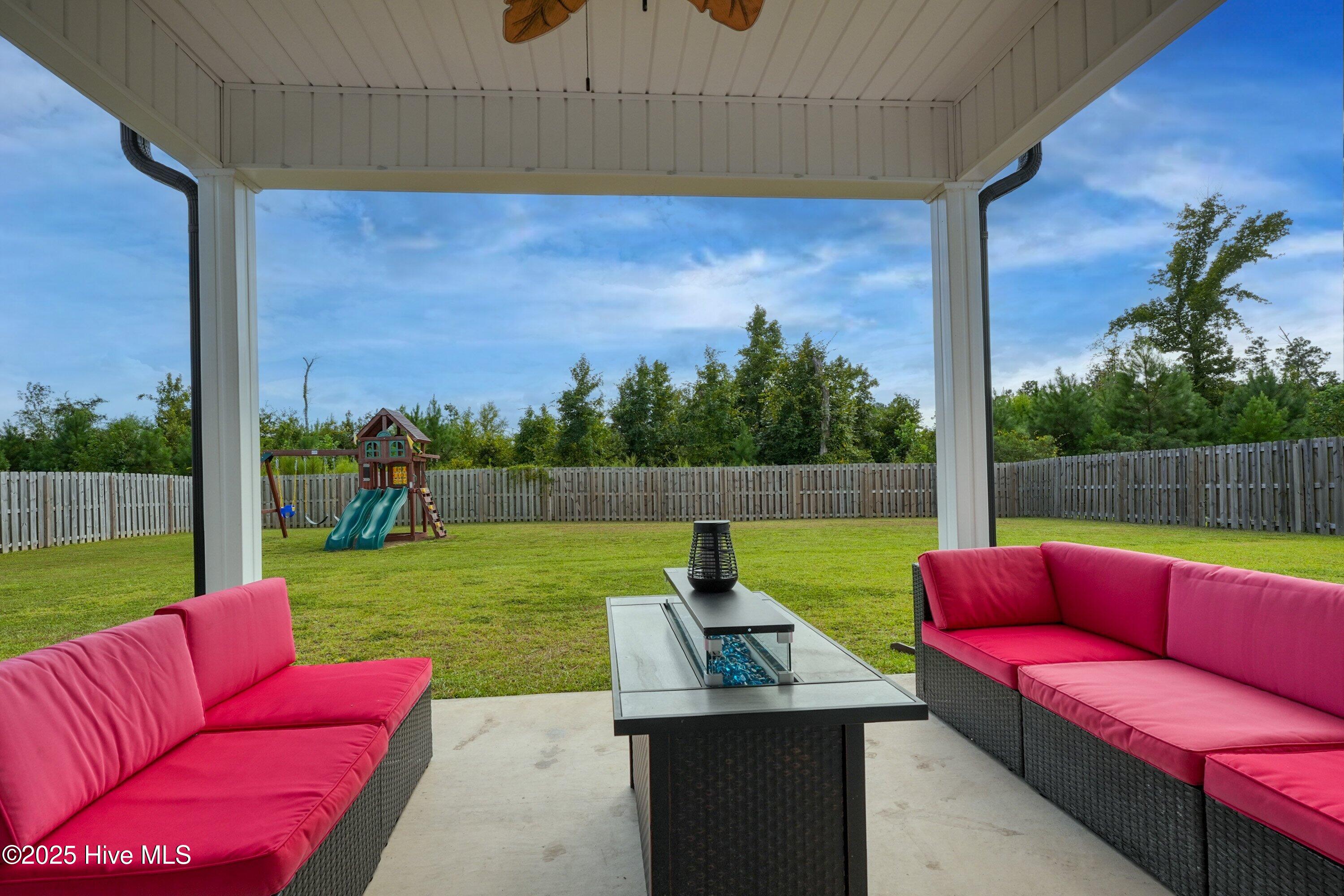 100530262 | Photo 35