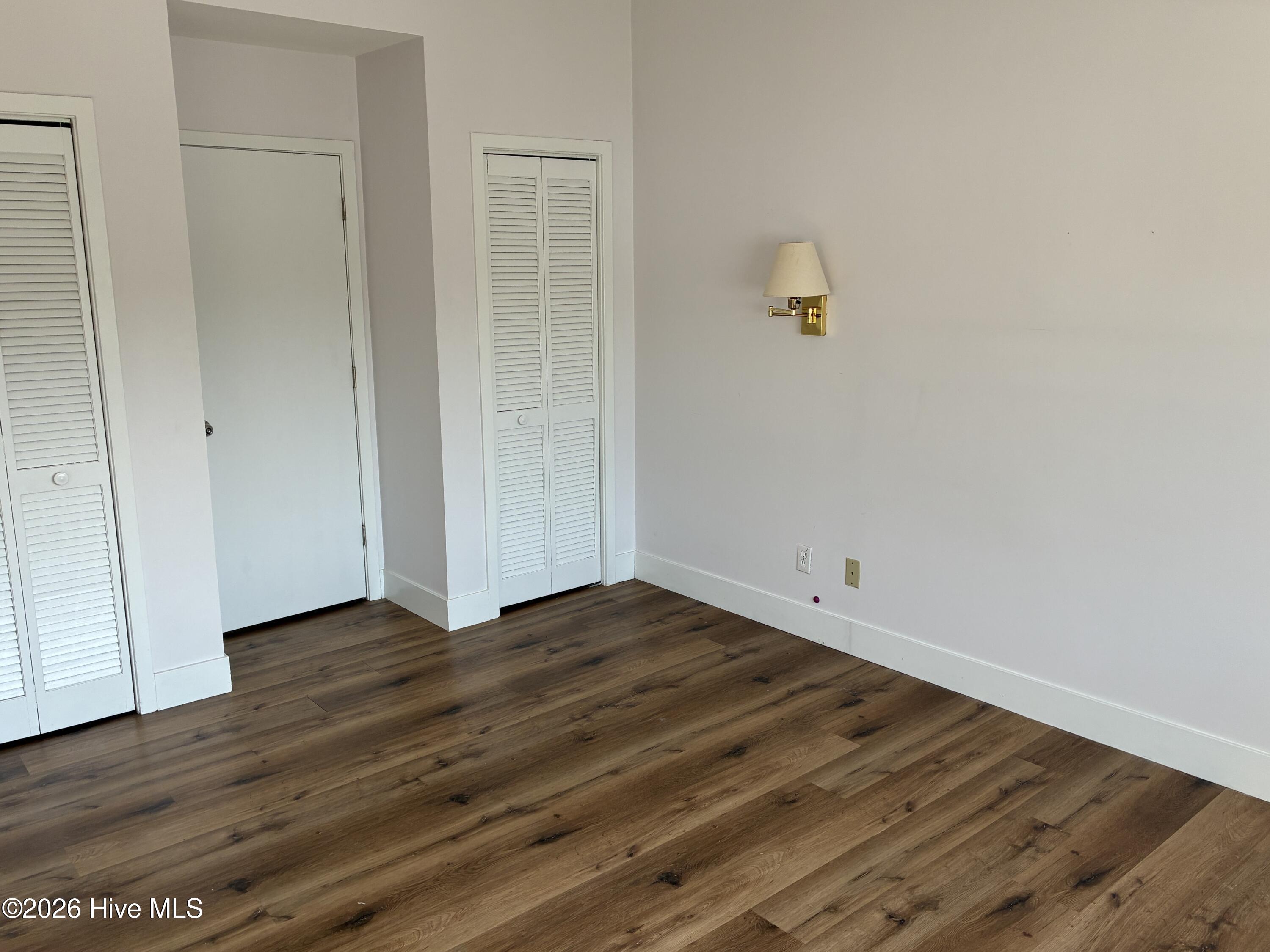 100554273 | Photo 19