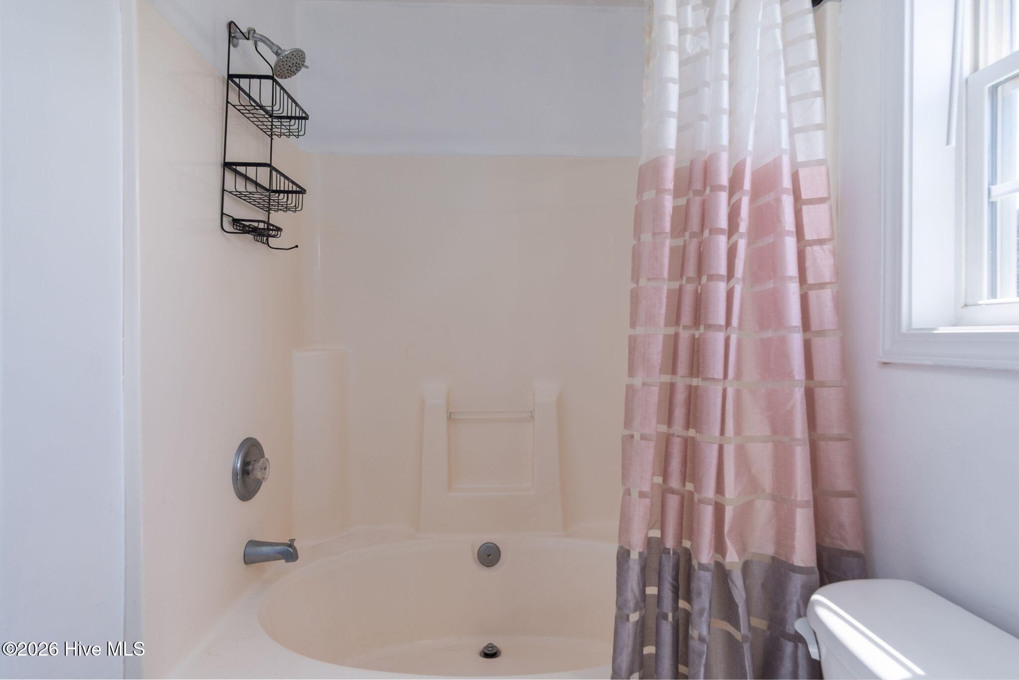 100569961 | Photo 31