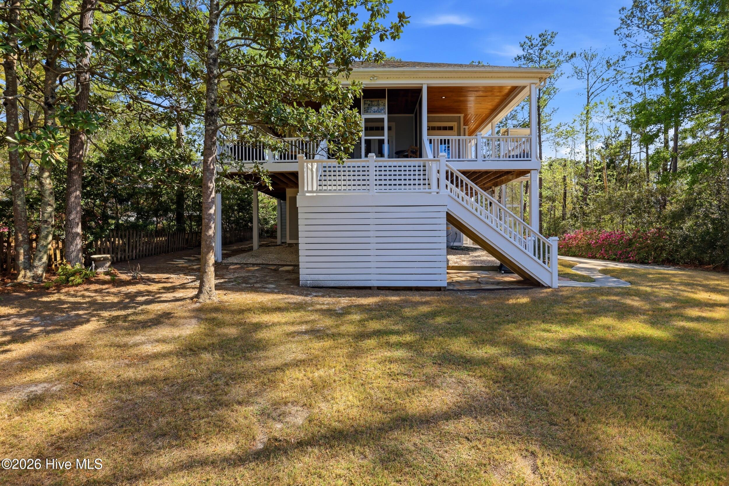 100564961 | Photo 44