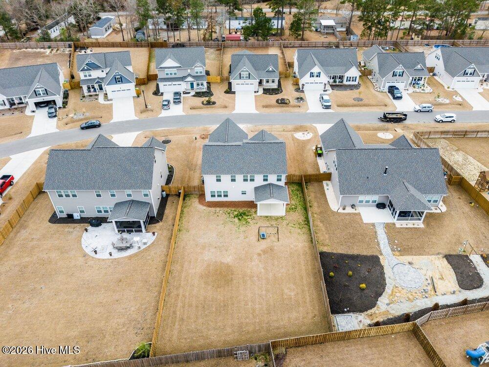 100558319 | Photo 39