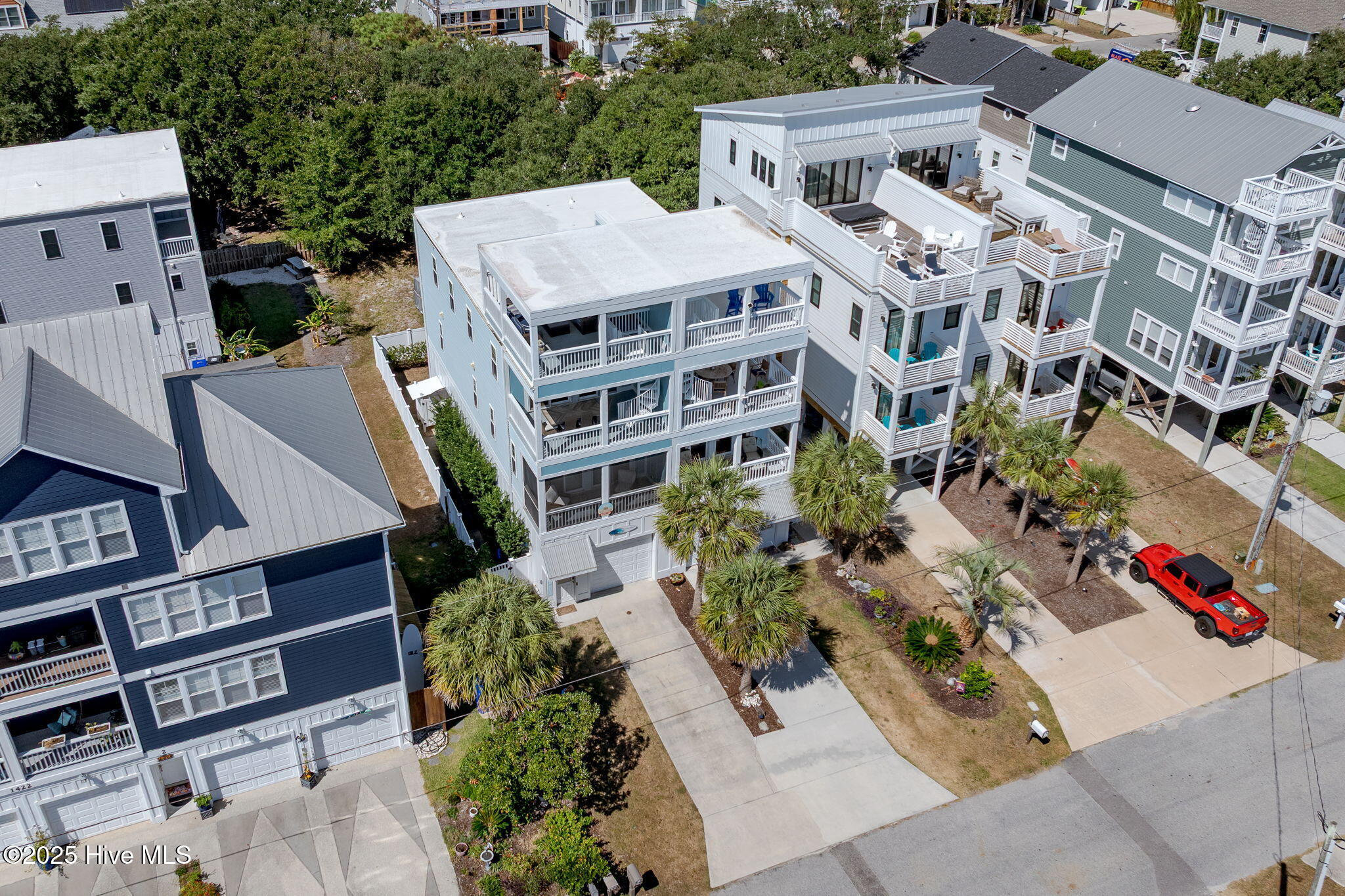 100537095 | Photo 54