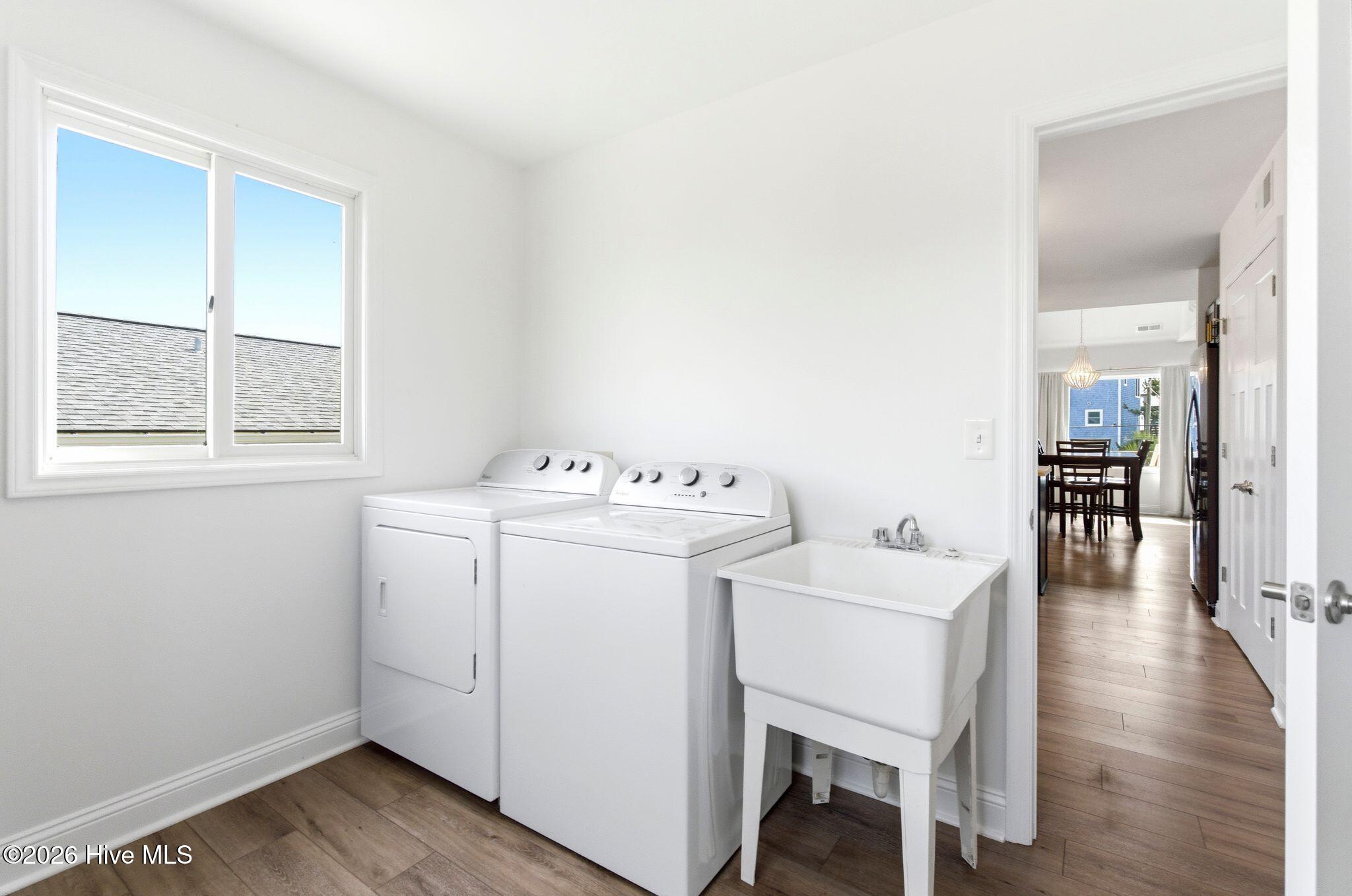 100567797 | Photo 32