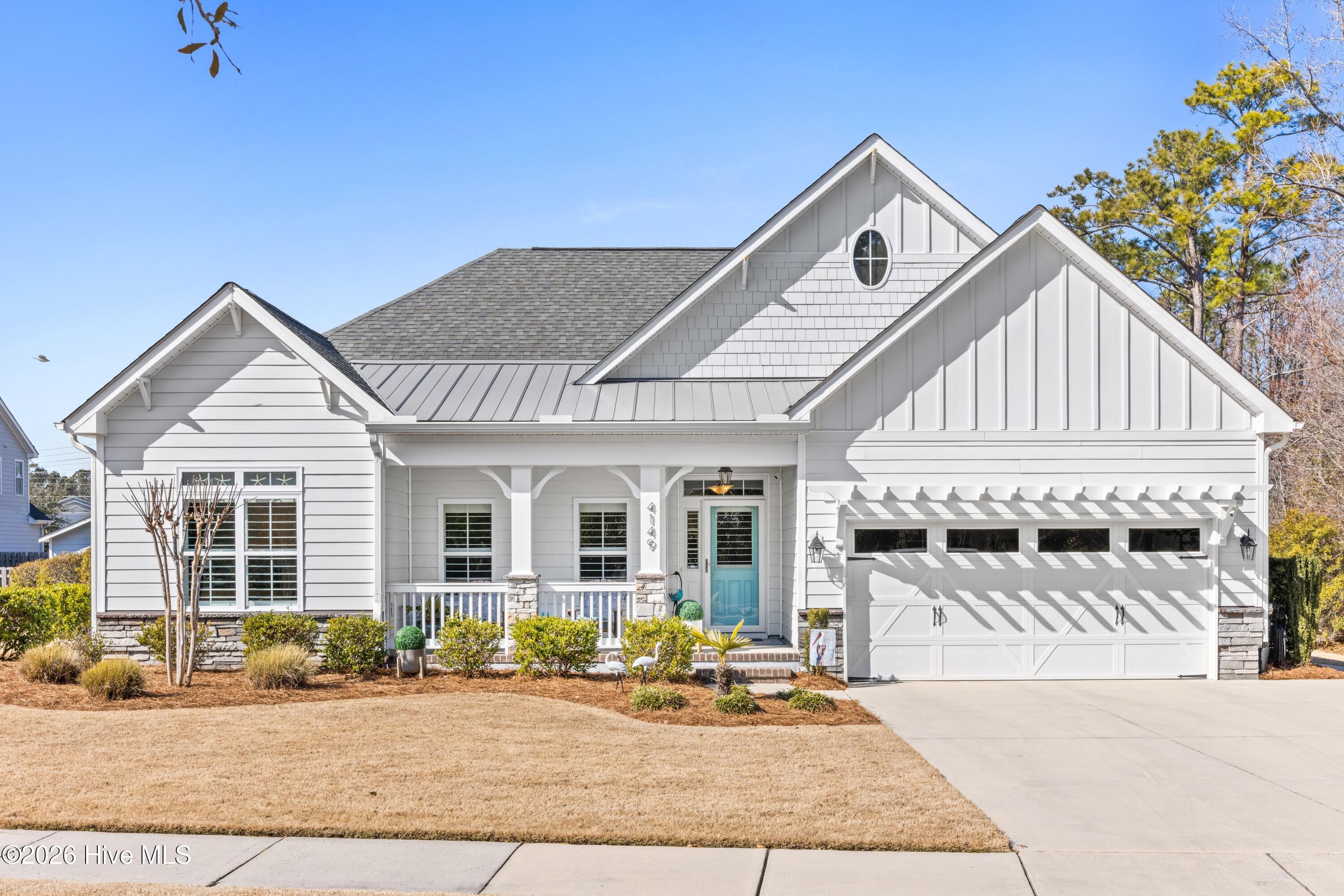 100554937 | Photo 44