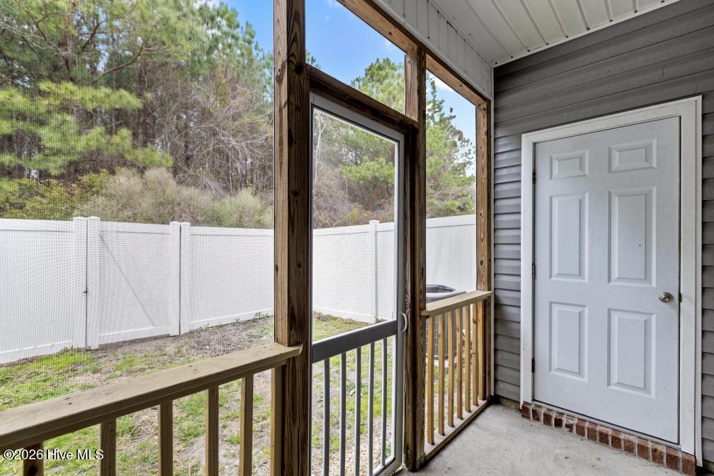 100558554 | Photo 13